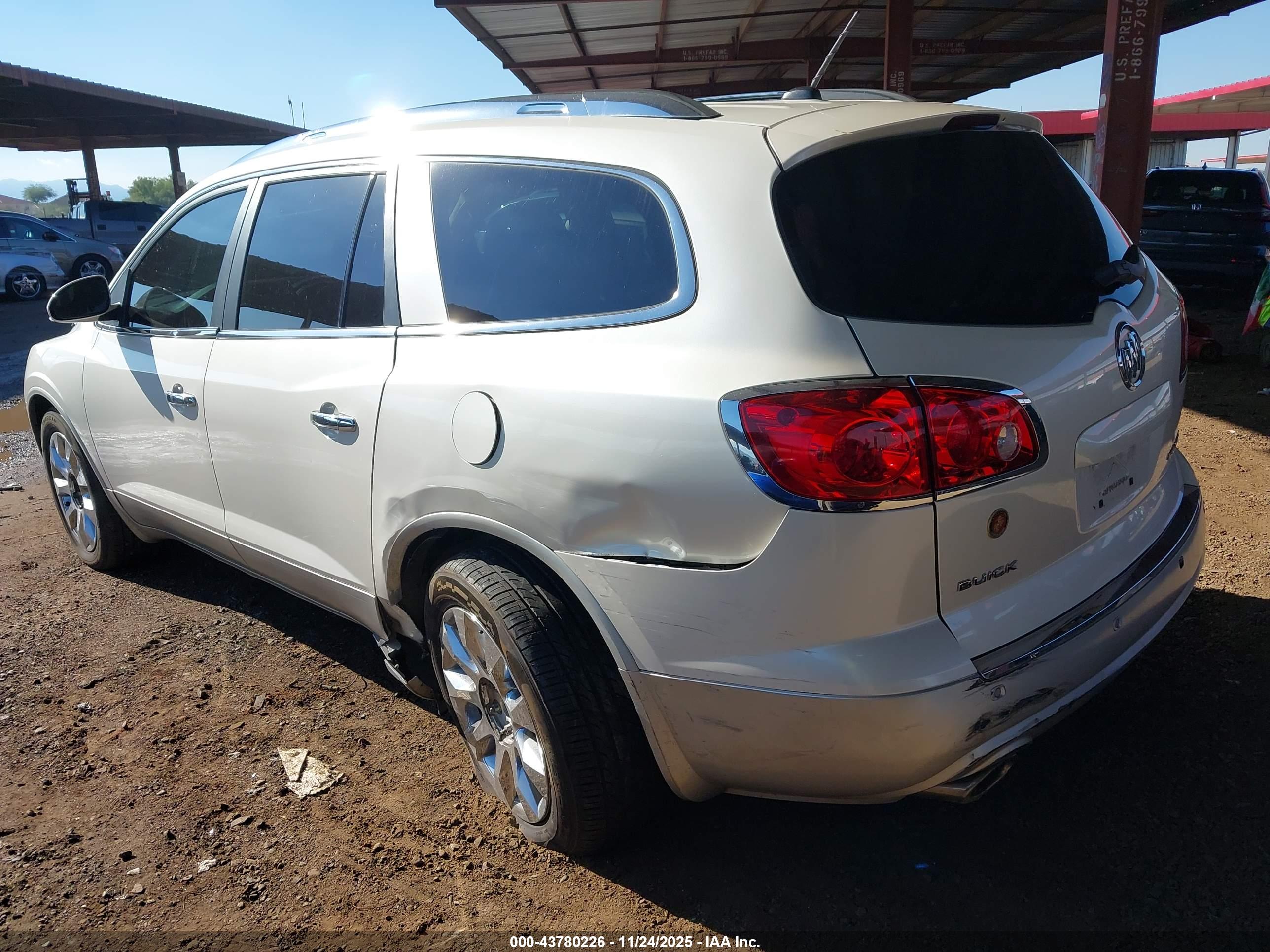 BUICK ENCLAVE image 3