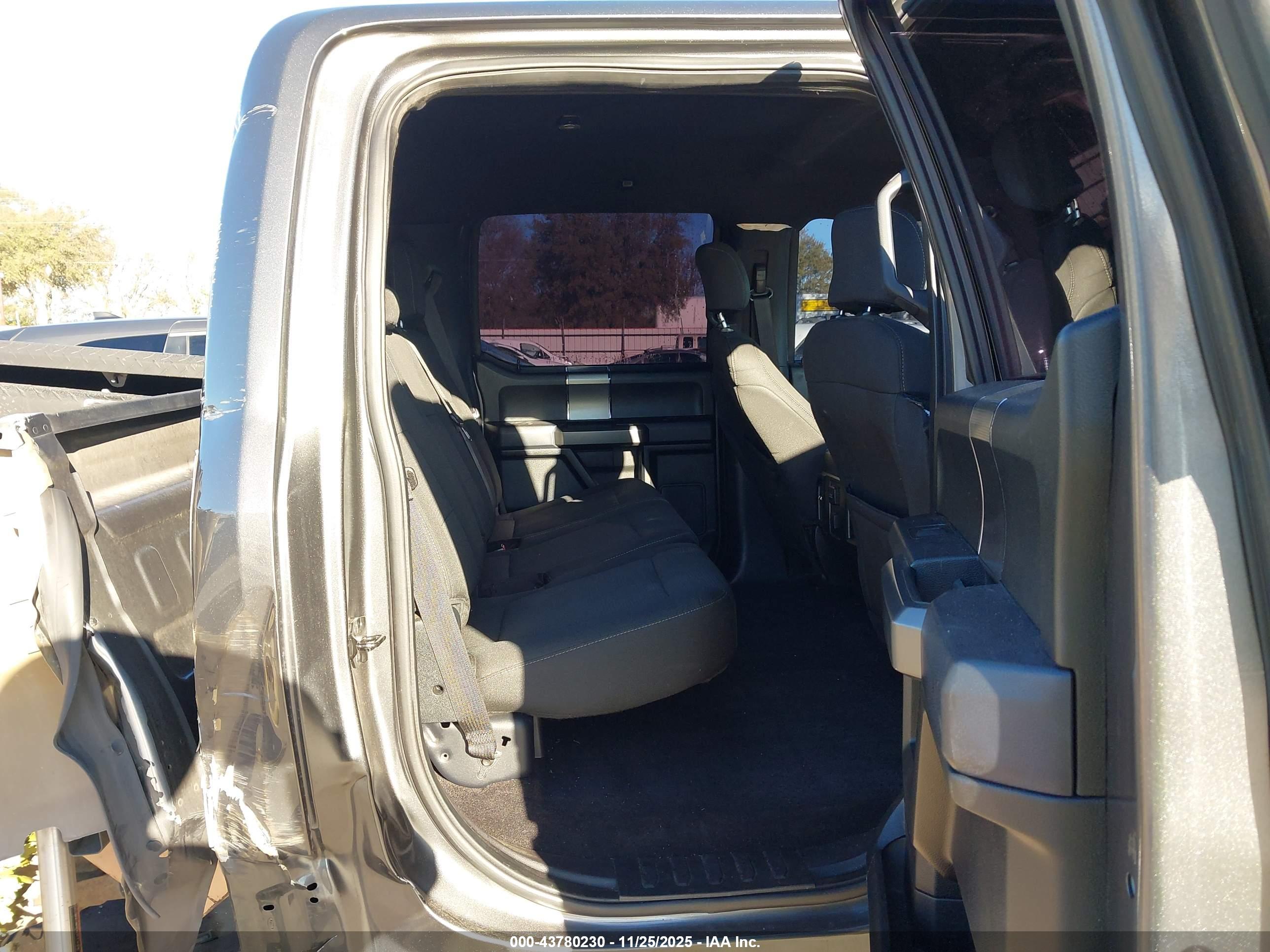 FORD F-150 image 8