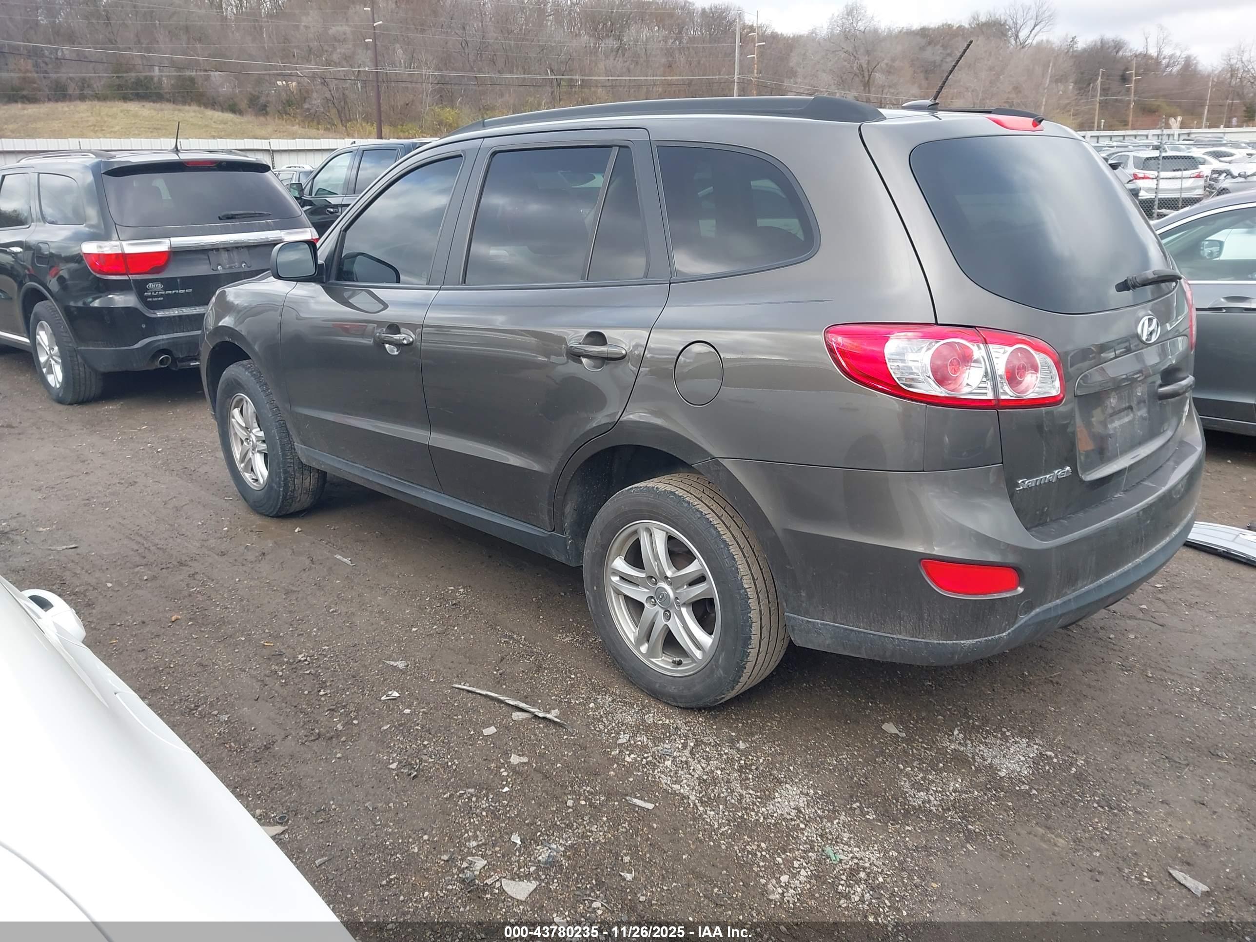 HYUNDAI SANTA image 3