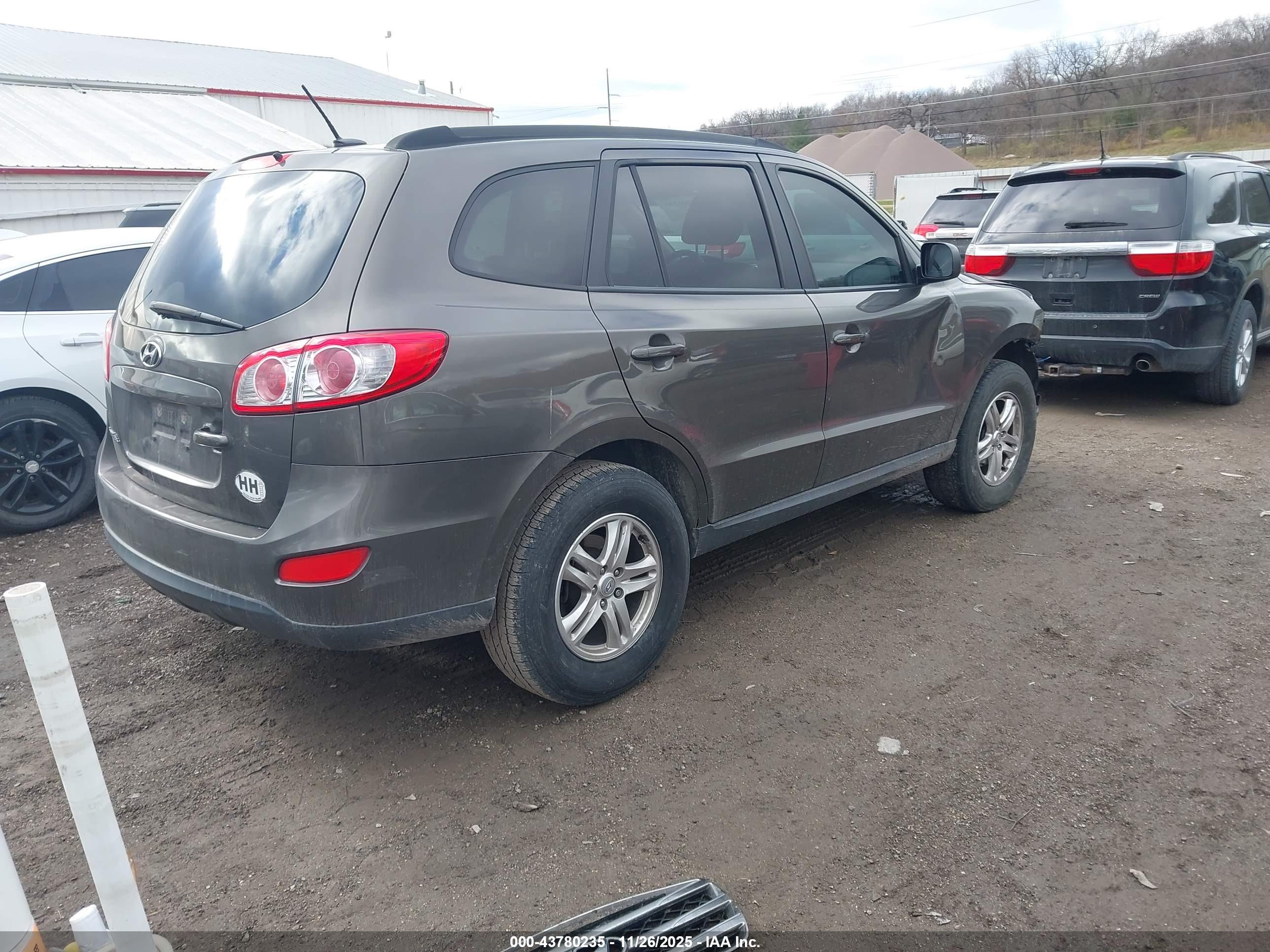 HYUNDAI SANTA image 4