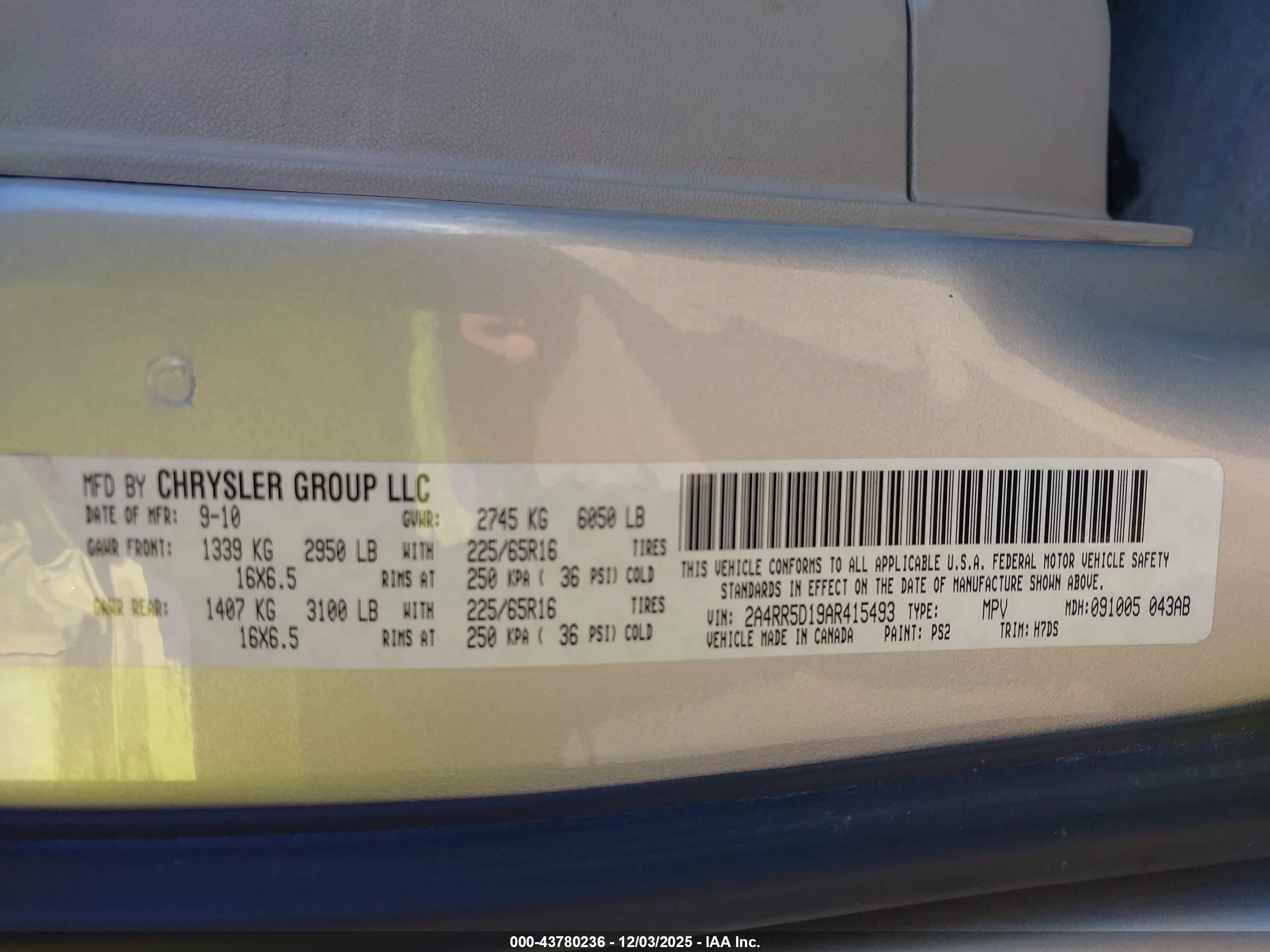CHRYSLER TOWN image 9