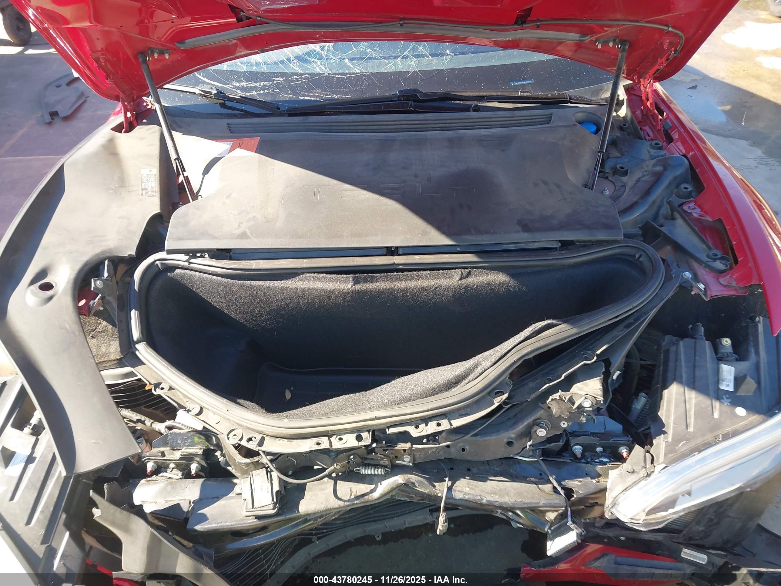 TESLA MODEL image 10