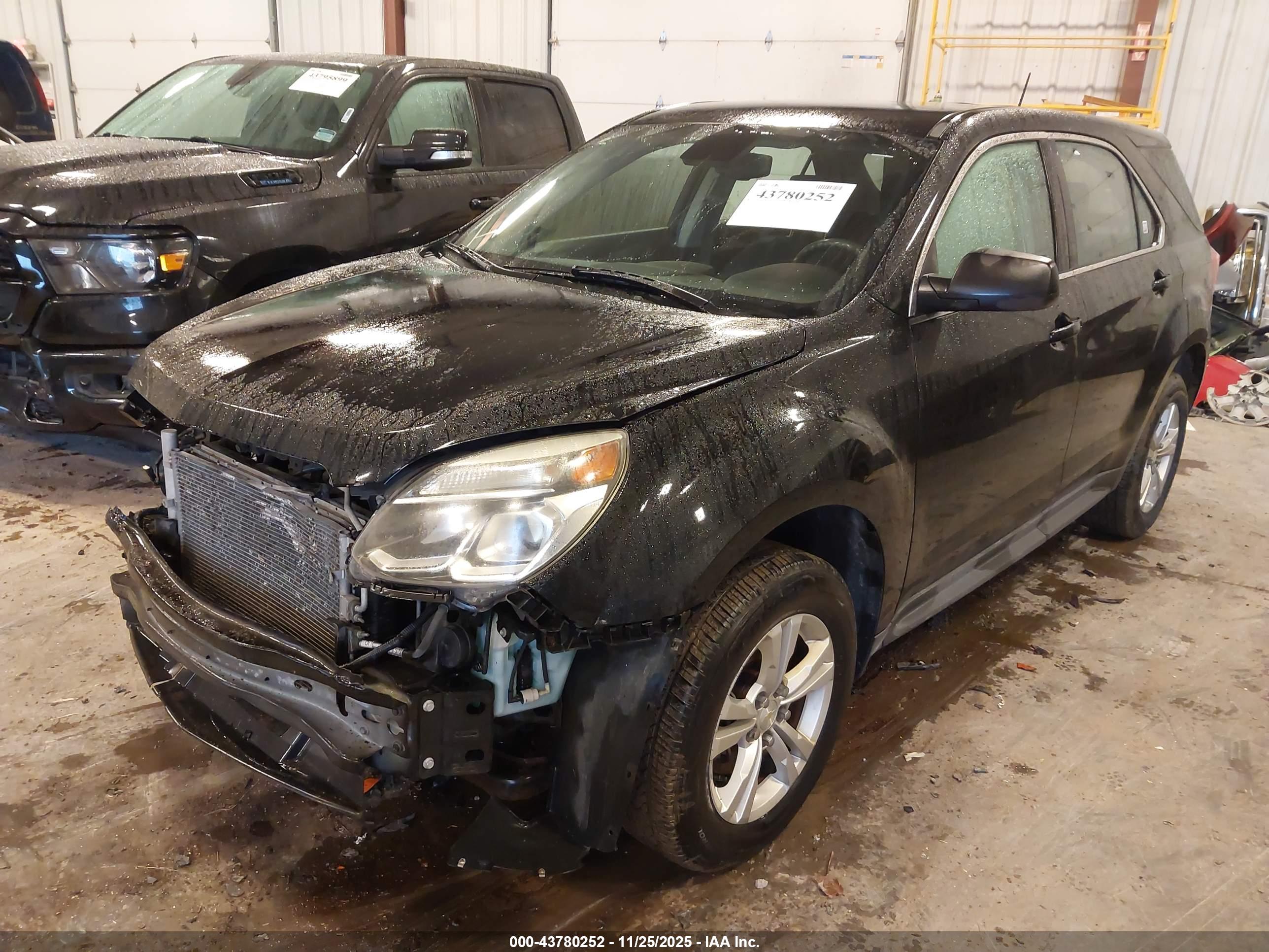 CHEVROLET EQUINOX image 2