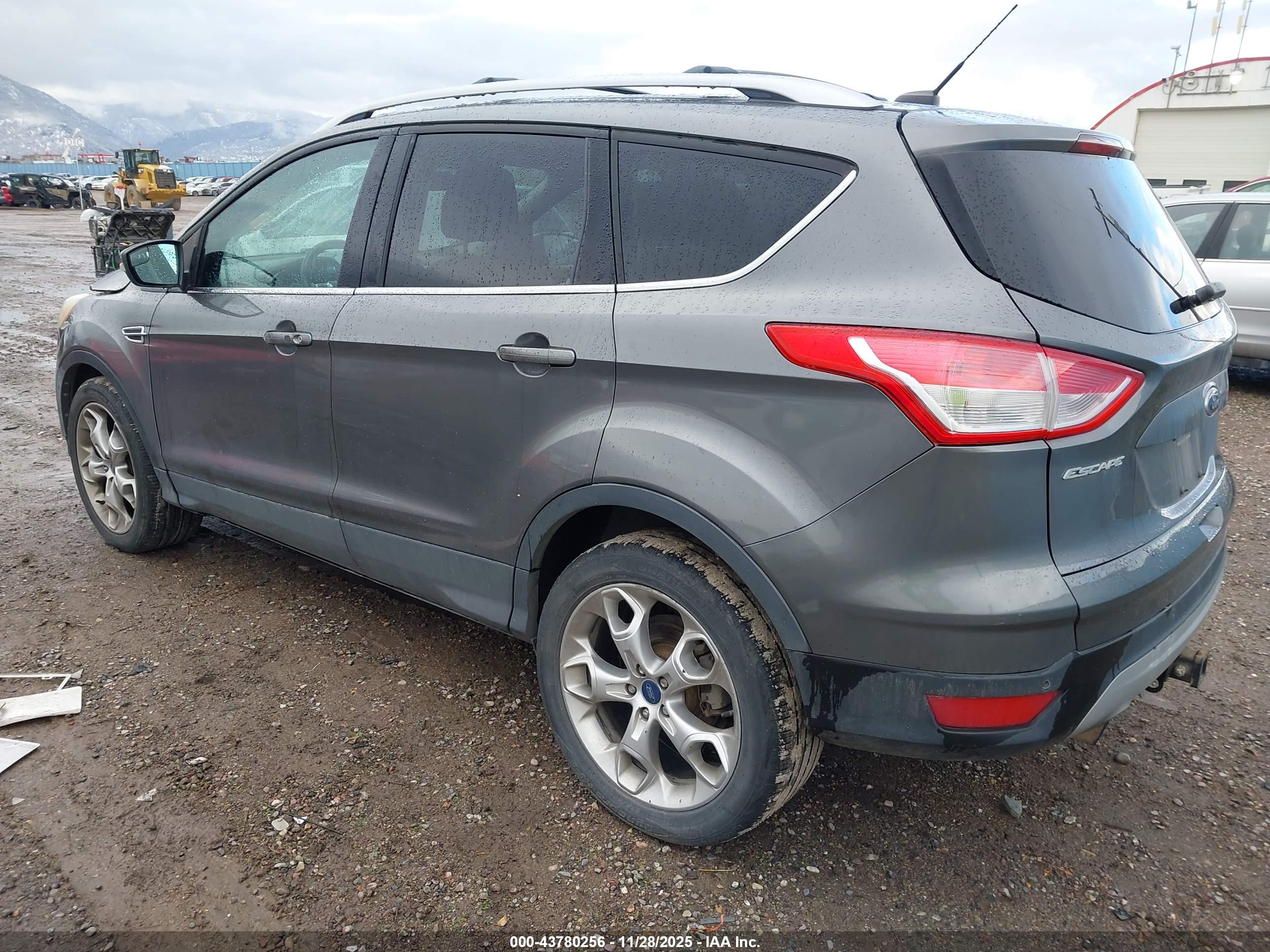 FORD ESCAPE image 3