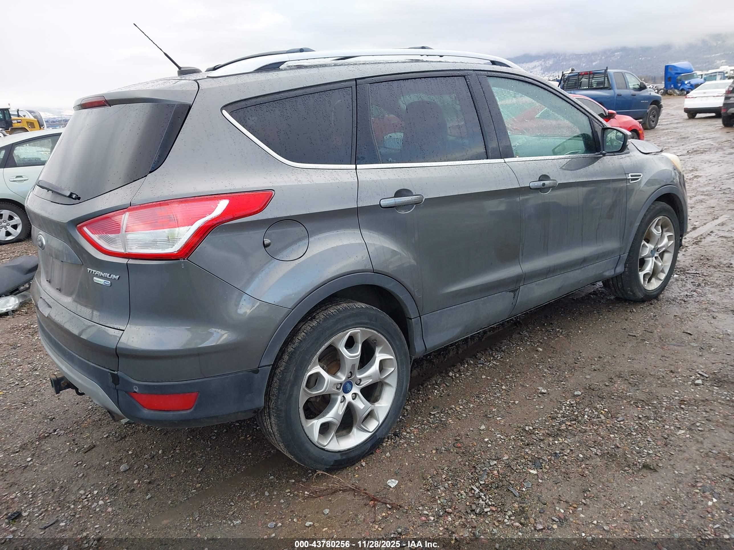 FORD ESCAPE image 4