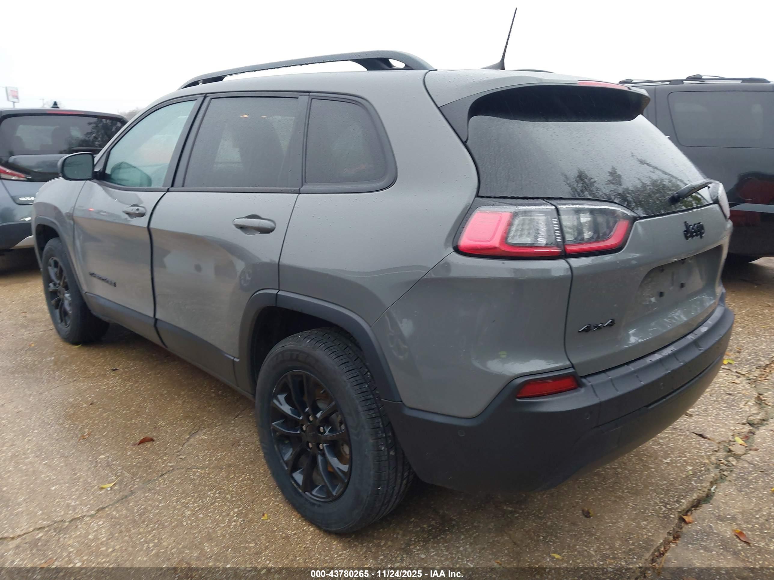 JEEP CHEROKEE image 3