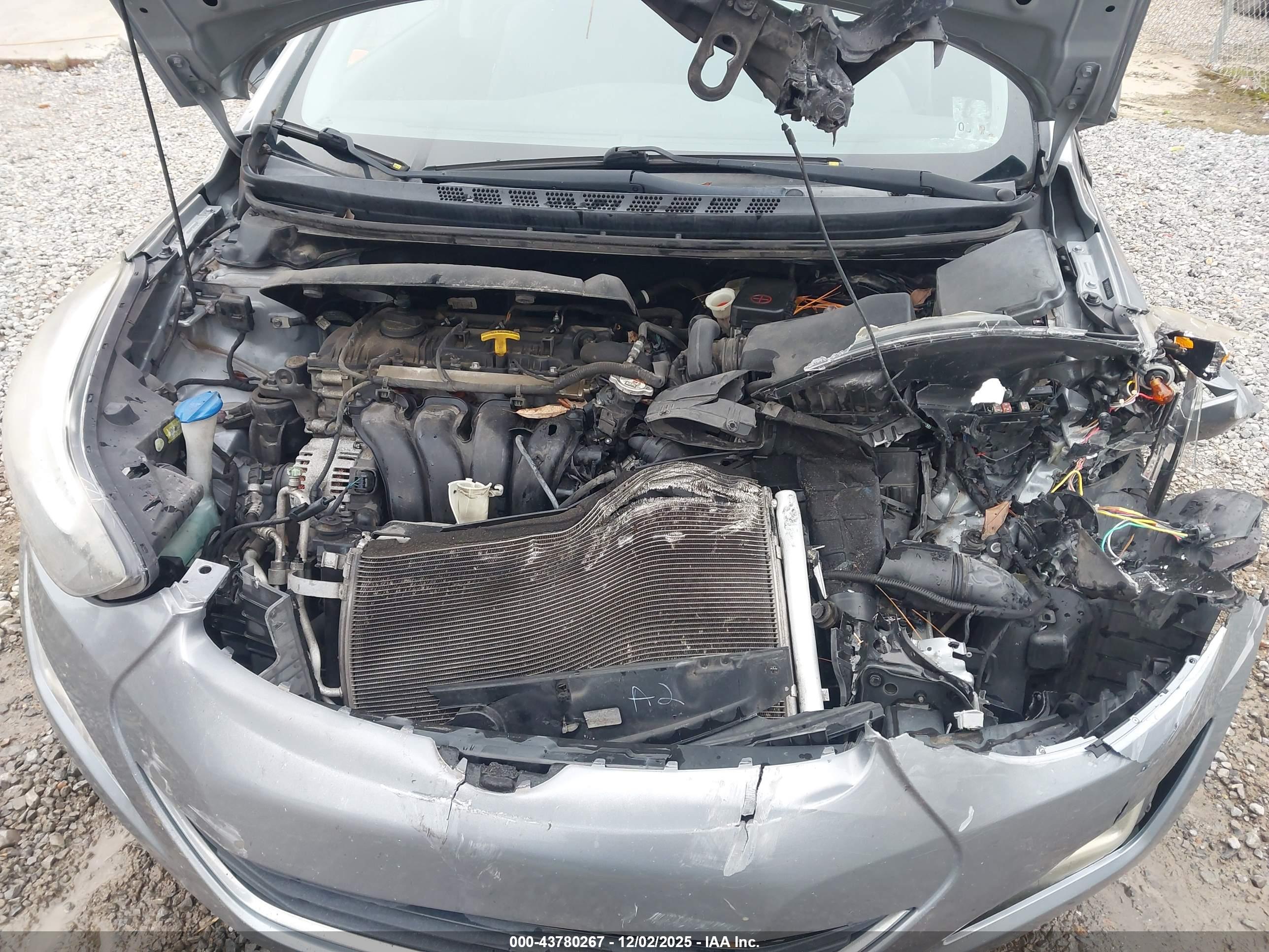 HYUNDAI ELANTRA image 10