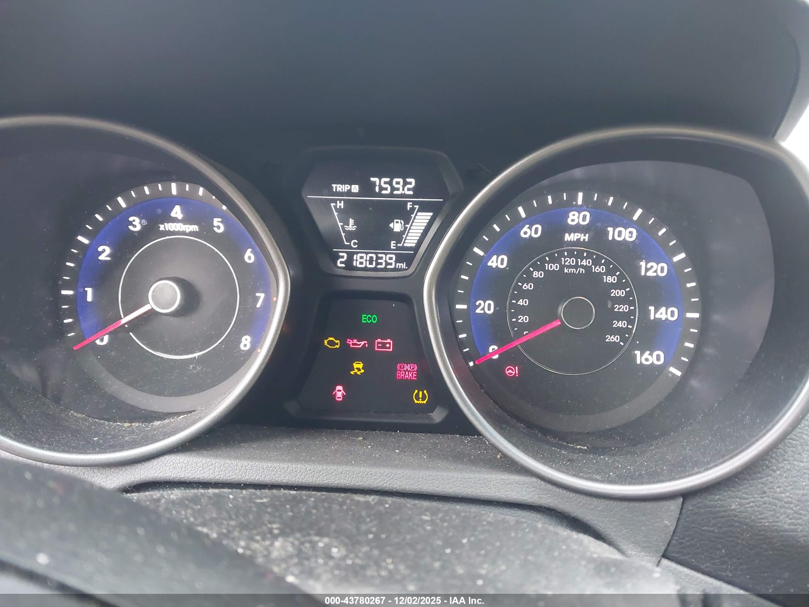 HYUNDAI ELANTRA image 7