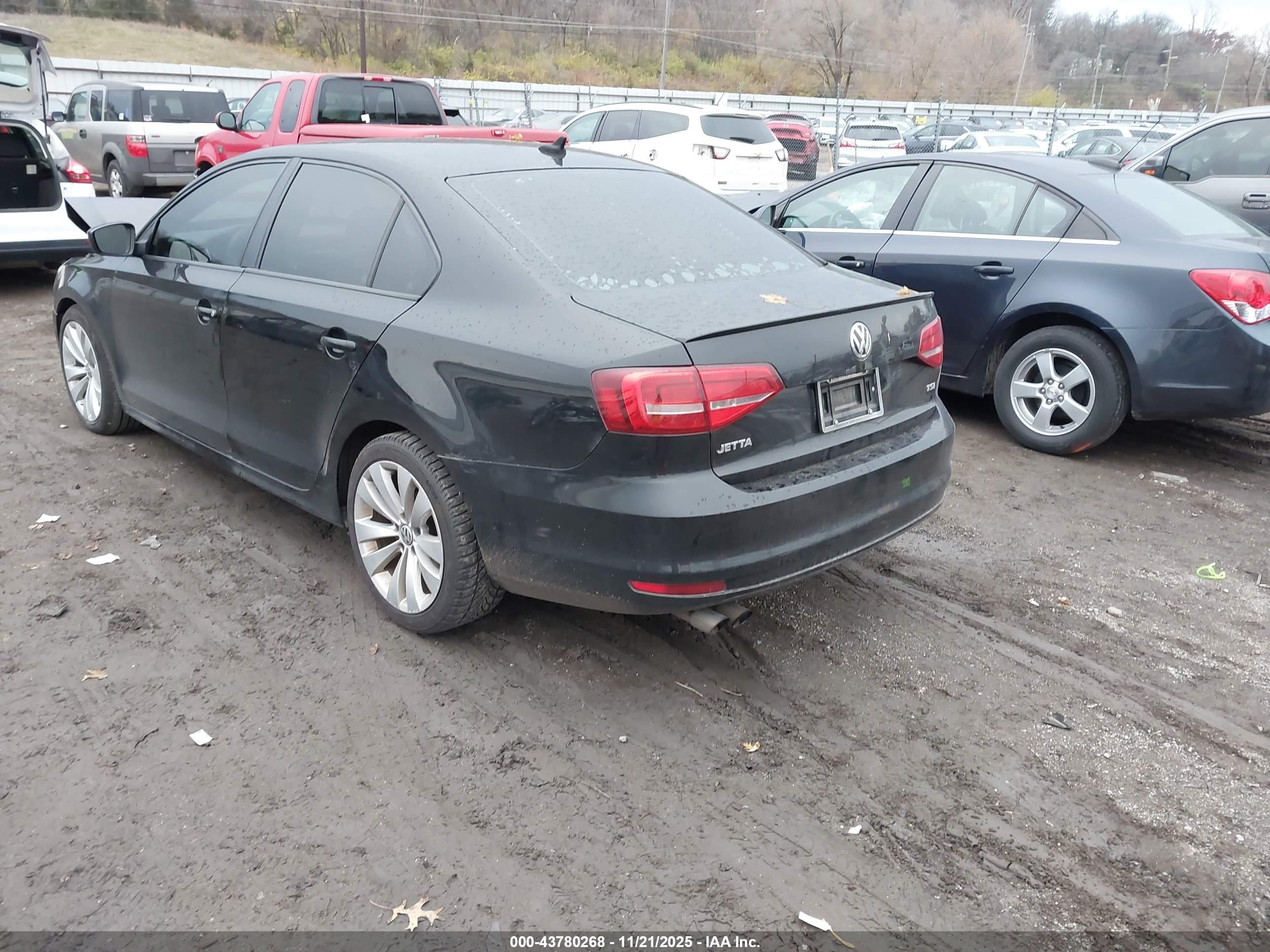 VOLKSWAGEN JETTA image 3