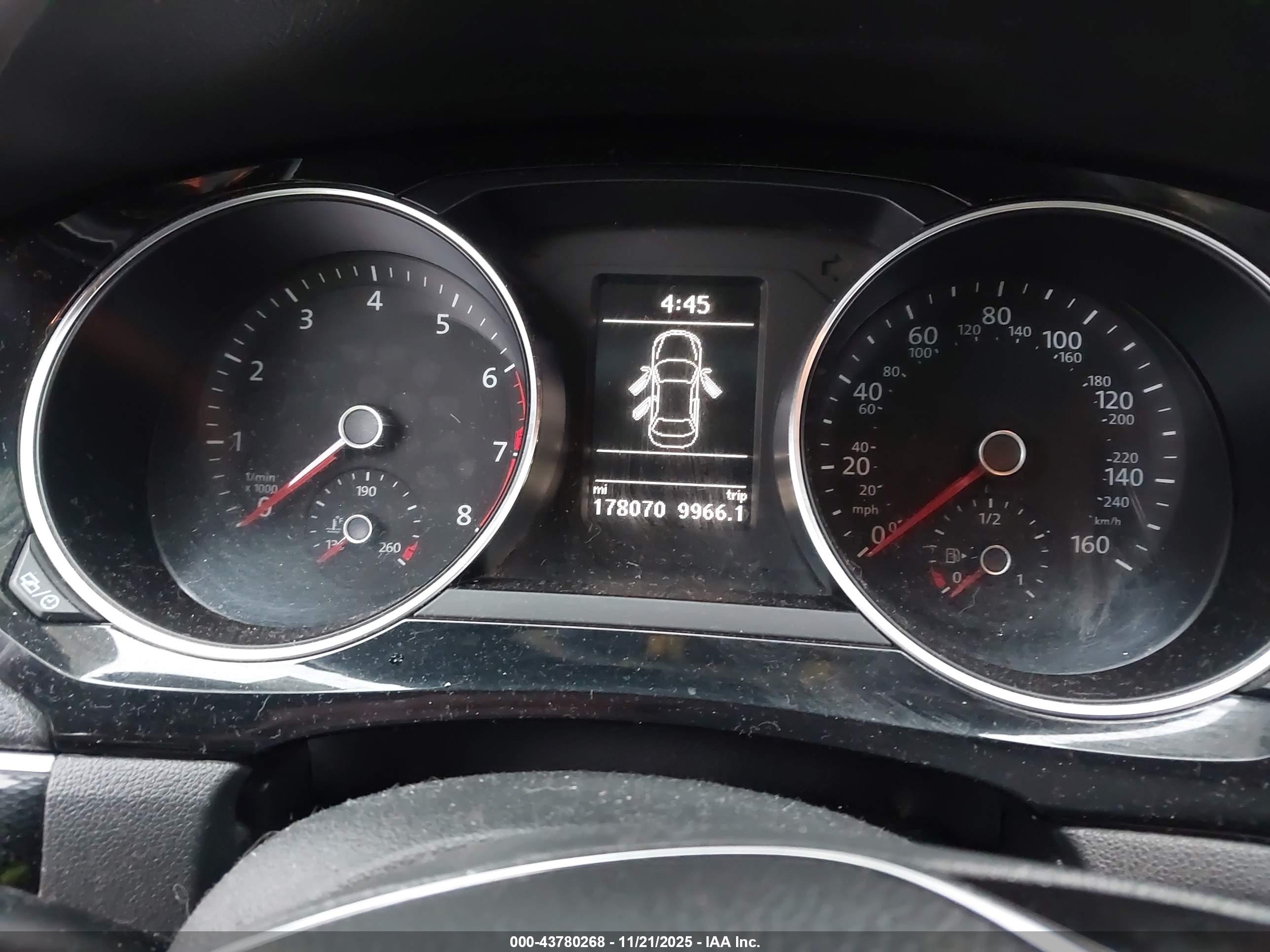 VOLKSWAGEN JETTA image 7