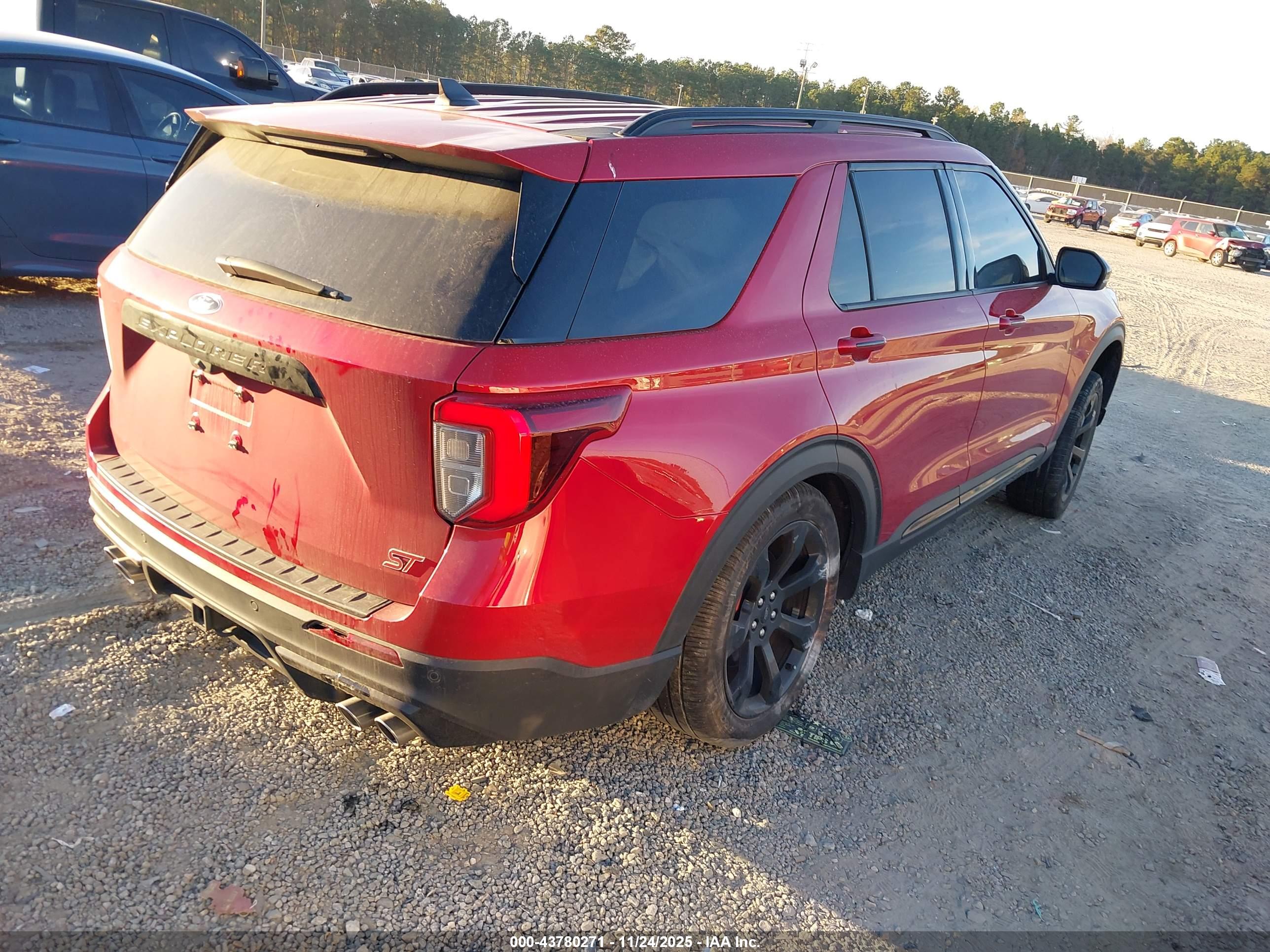FORD EXPLORER image 4