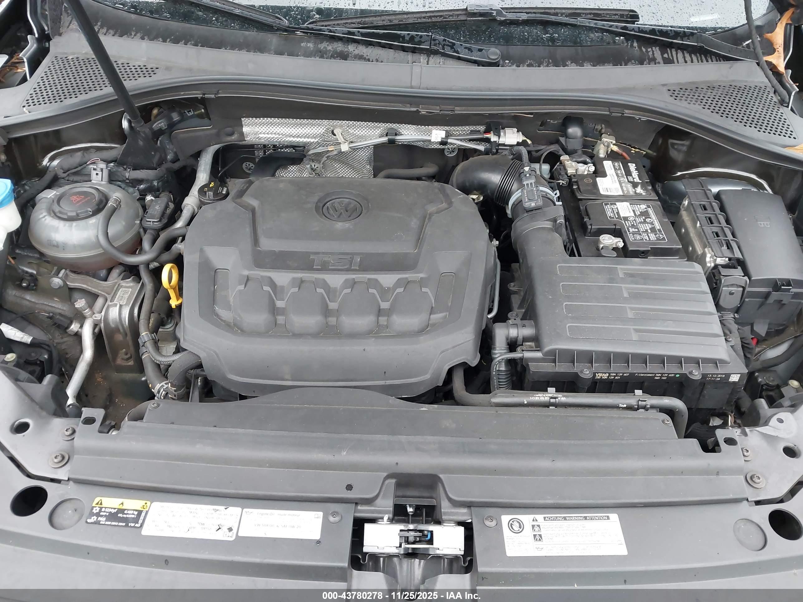 VOLKSWAGEN TIGUAN image 10
