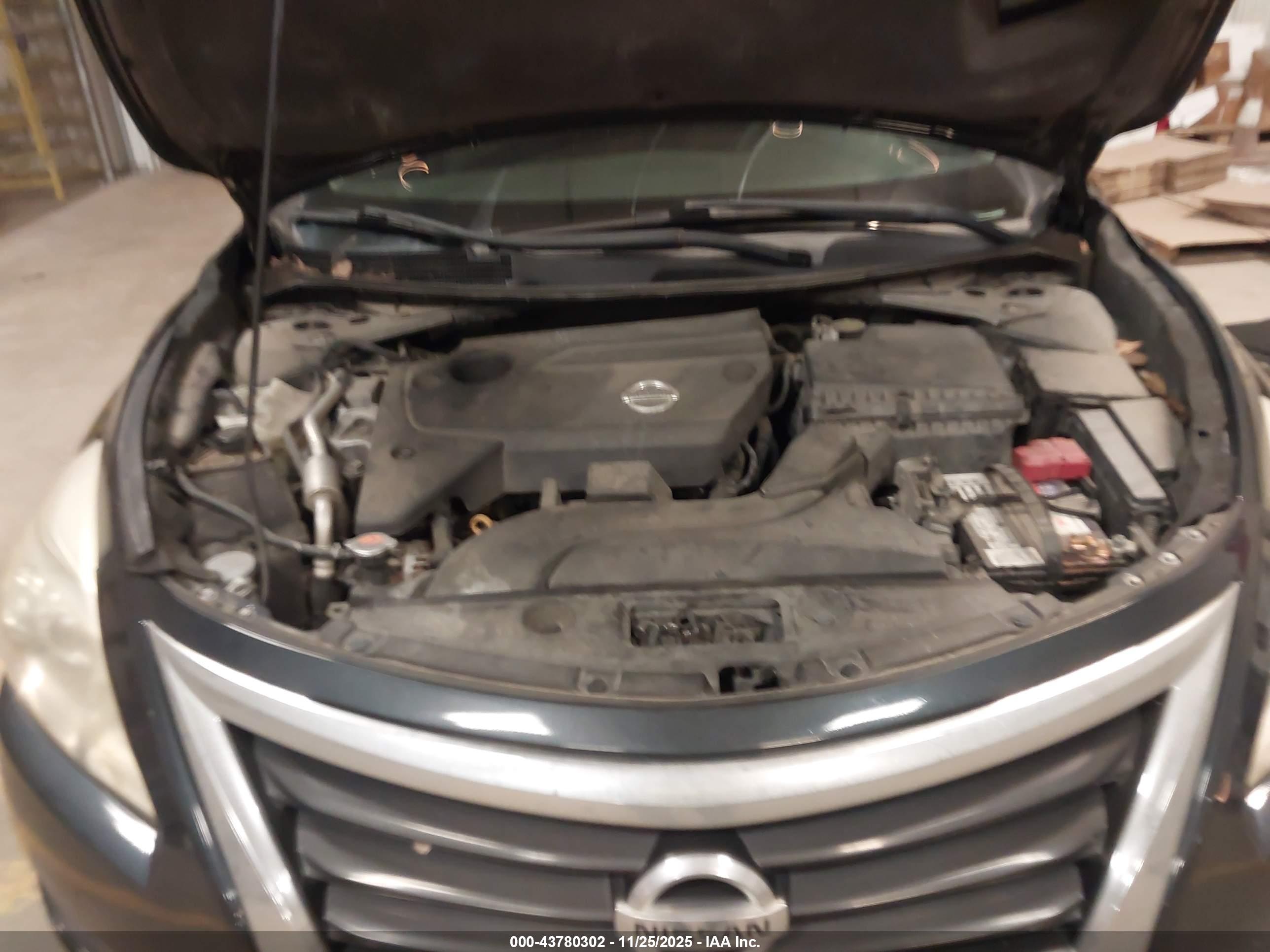 NISSAN ALTIMA image 10