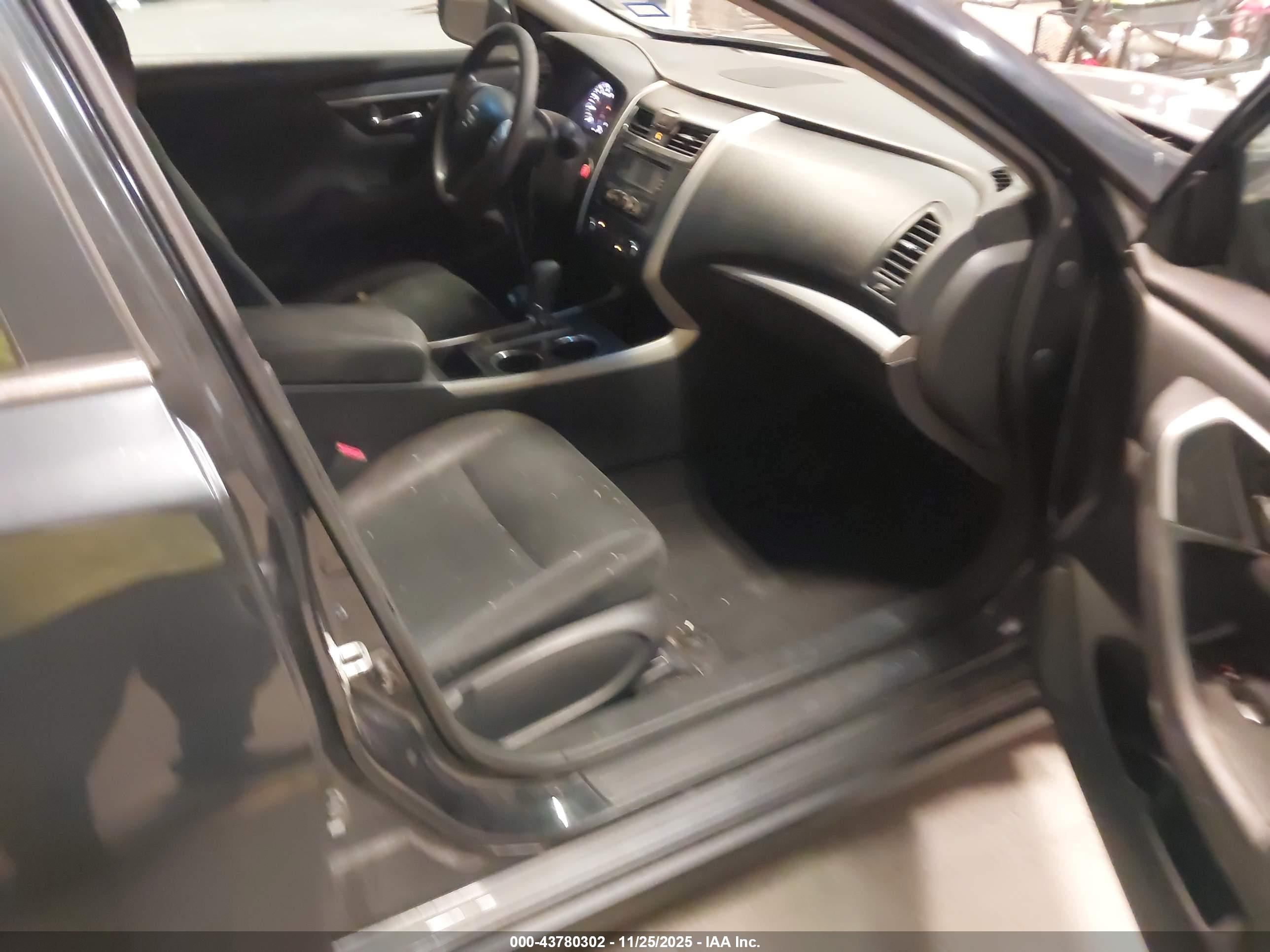 NISSAN ALTIMA image 5
