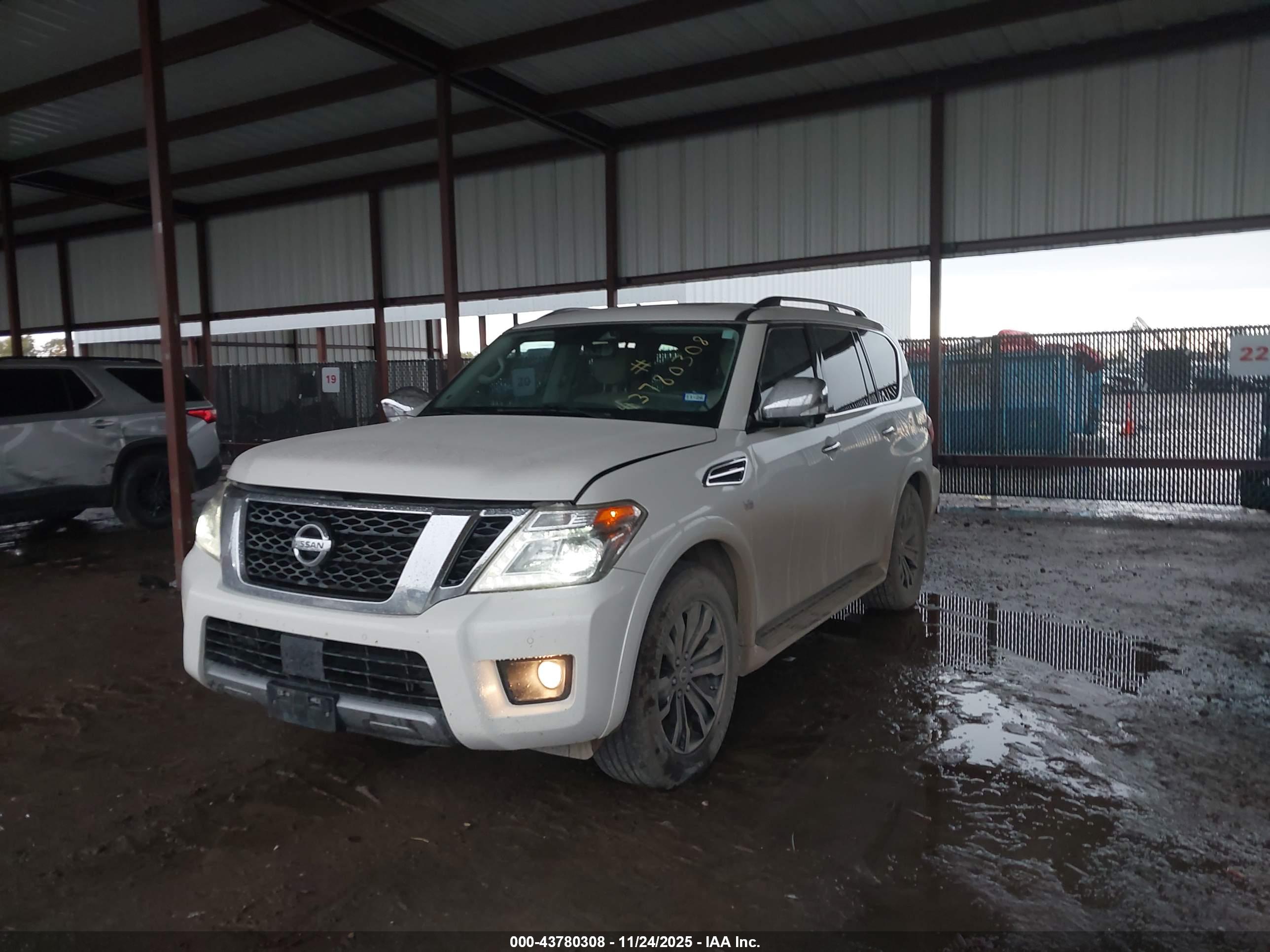 NISSAN ARMADA image 2