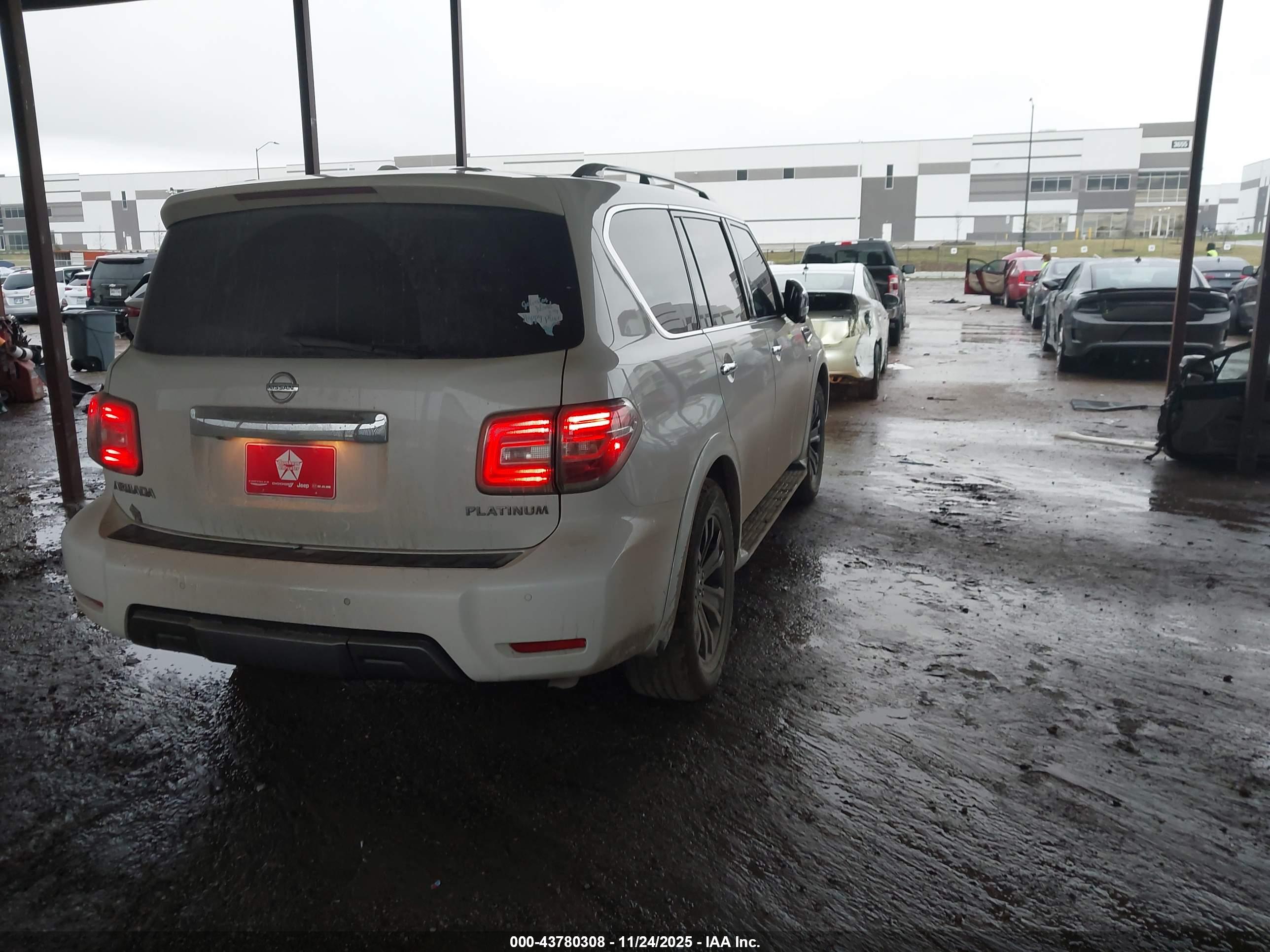 NISSAN ARMADA image 4