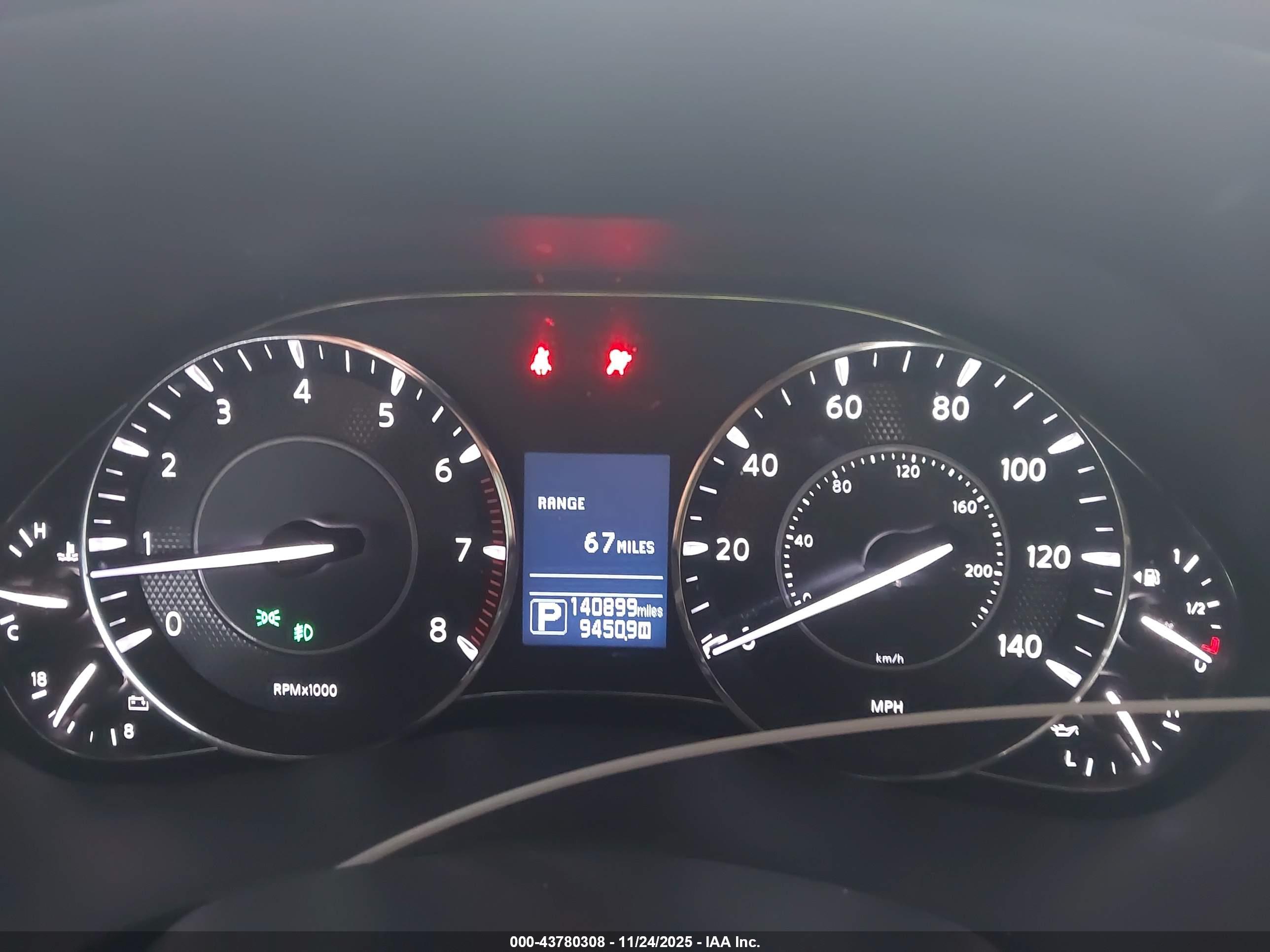 NISSAN ARMADA image 7