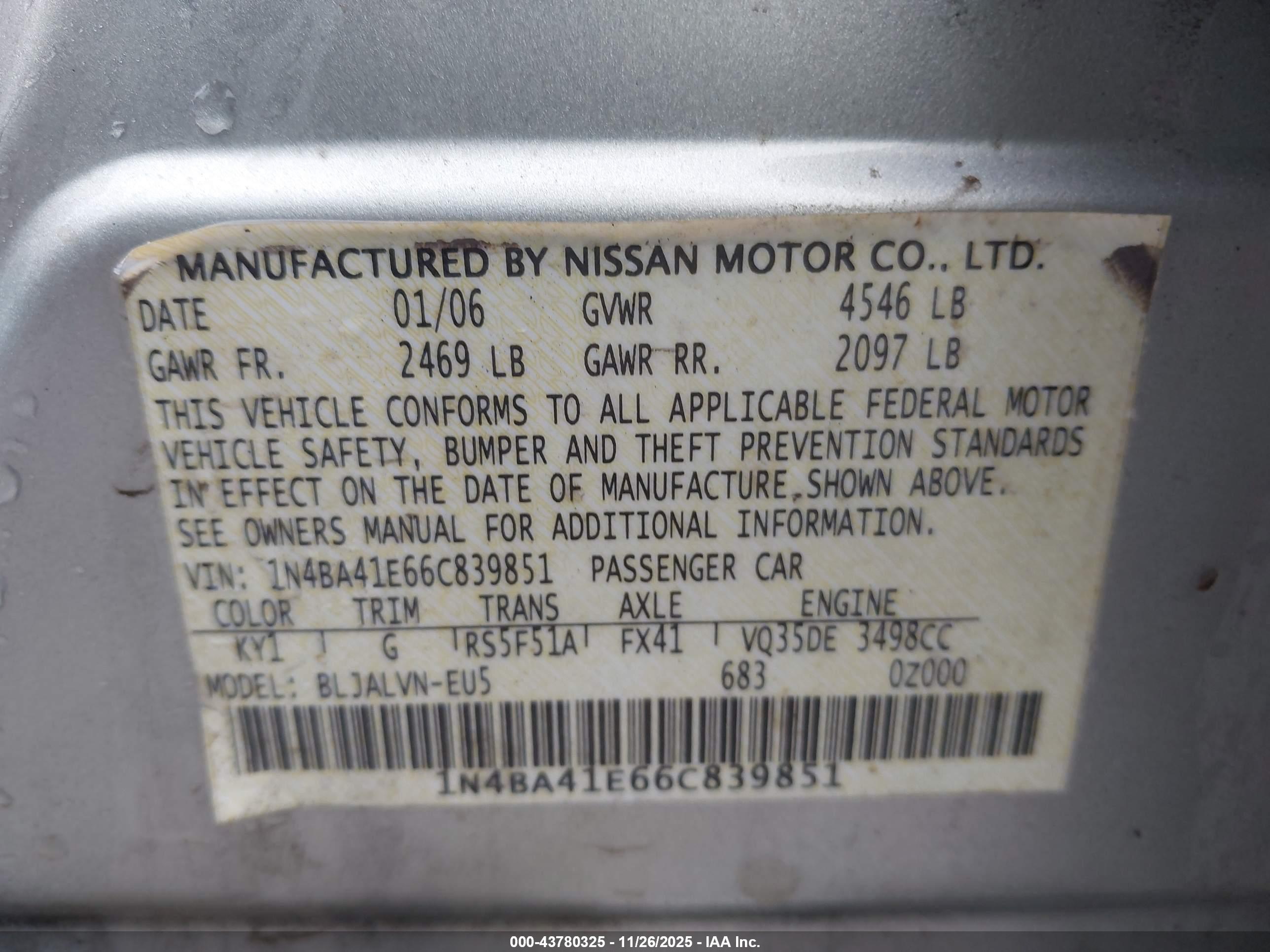NISSAN MAXIMA image 9