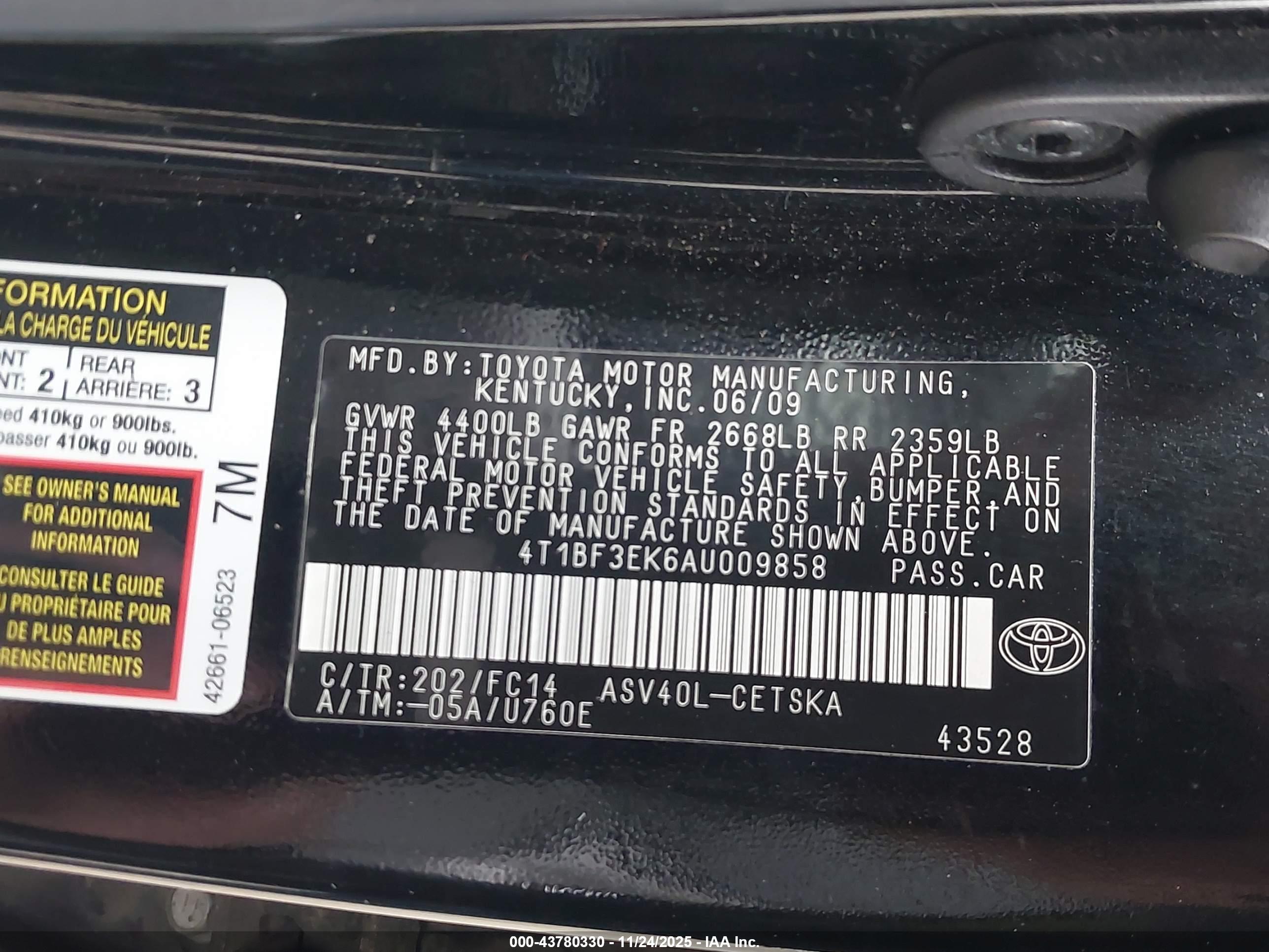 TOYOTA CAMRY image 9