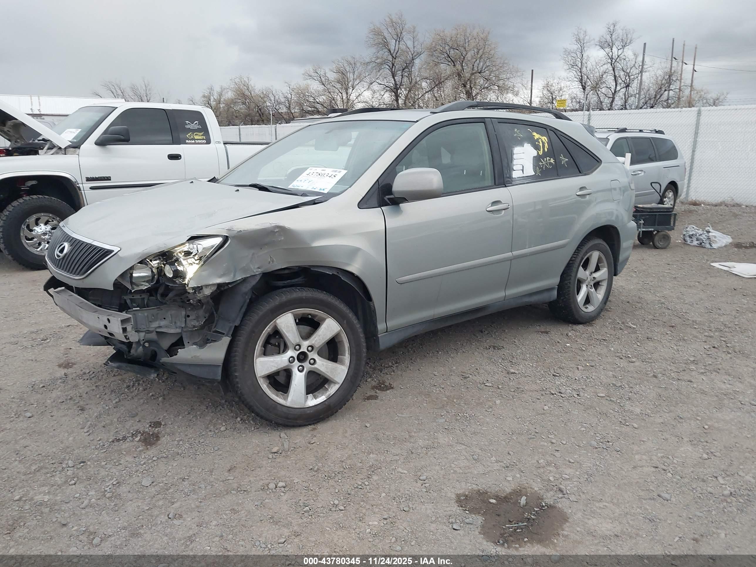 LEXUS RX image 2