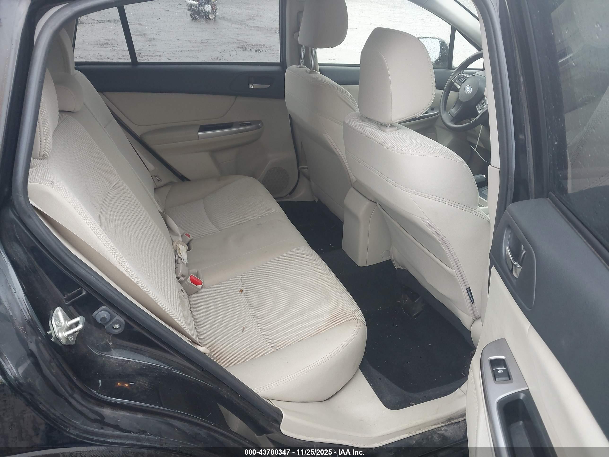 SUBARU XV image 8