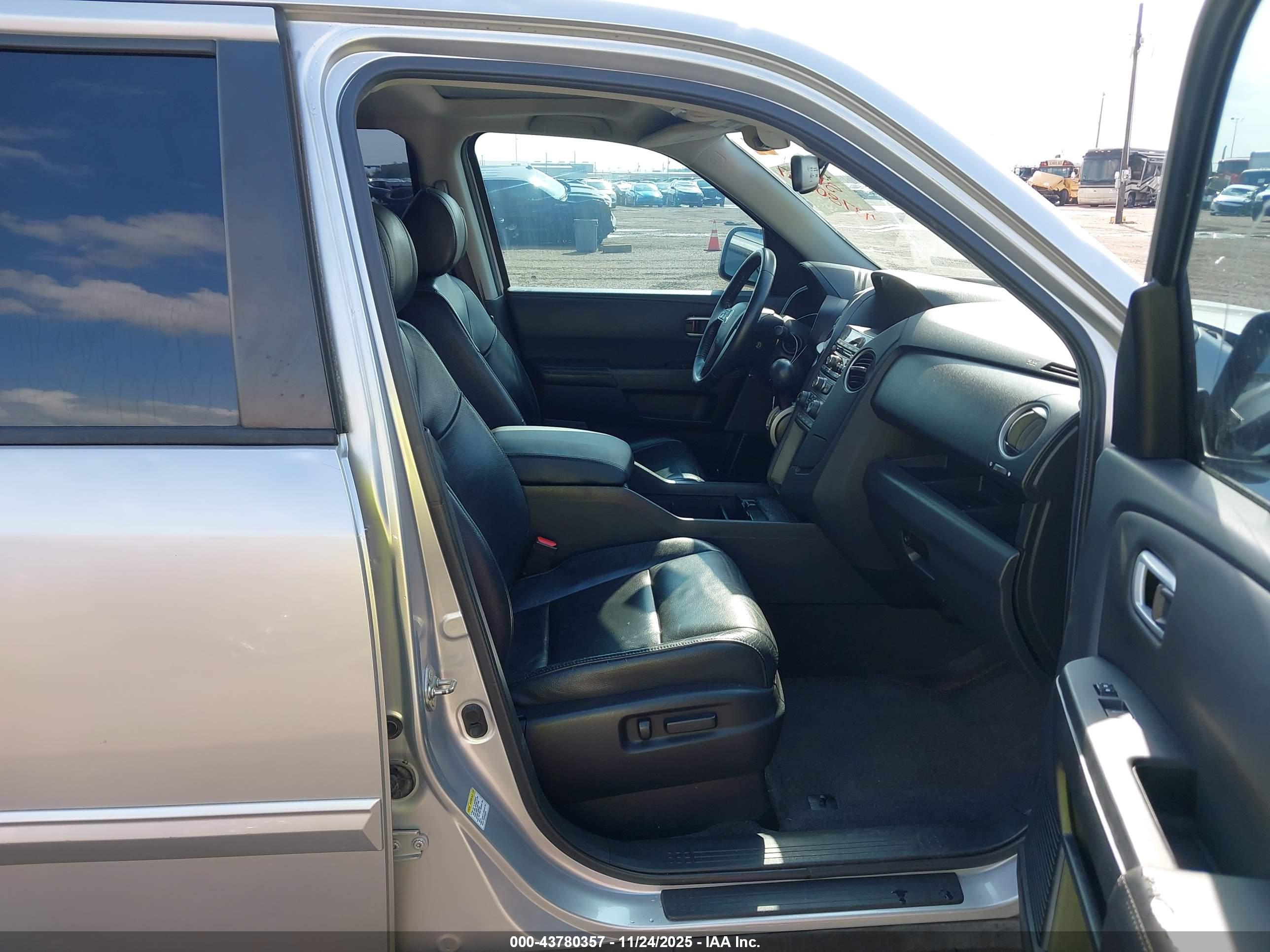 HONDA PILOT image 5