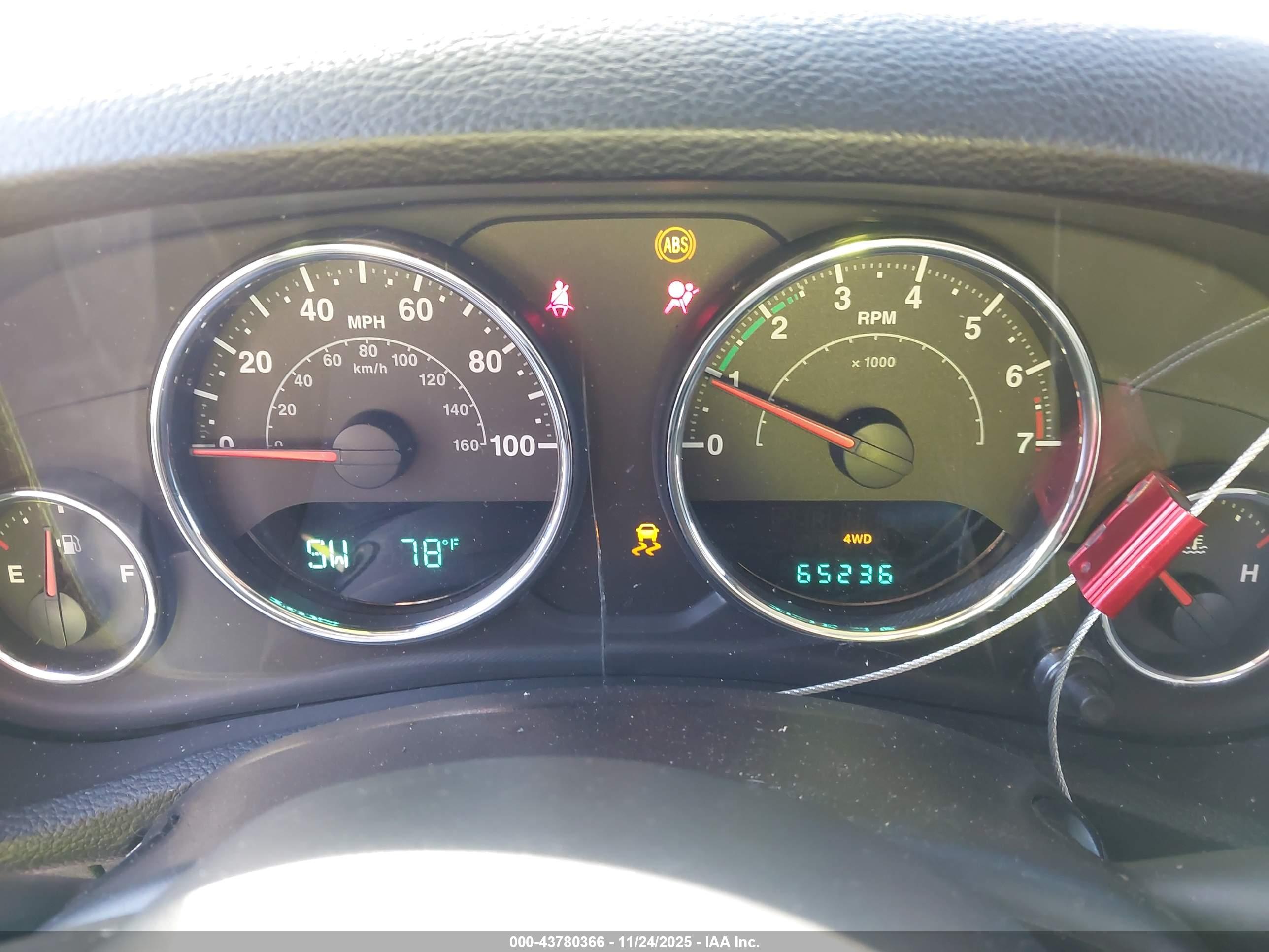 JEEP WRANGLER image 7