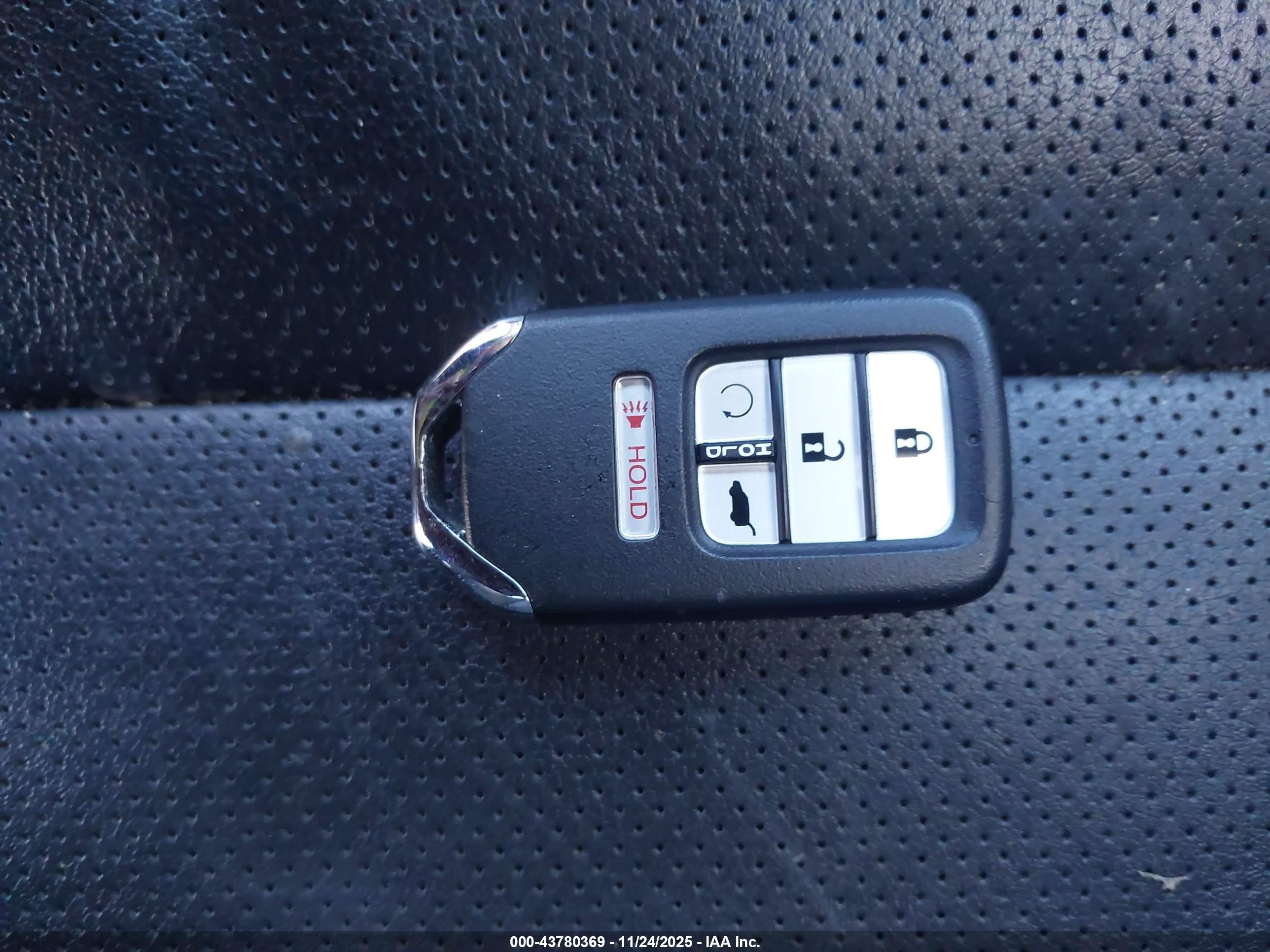 HONDA CR-V image 11