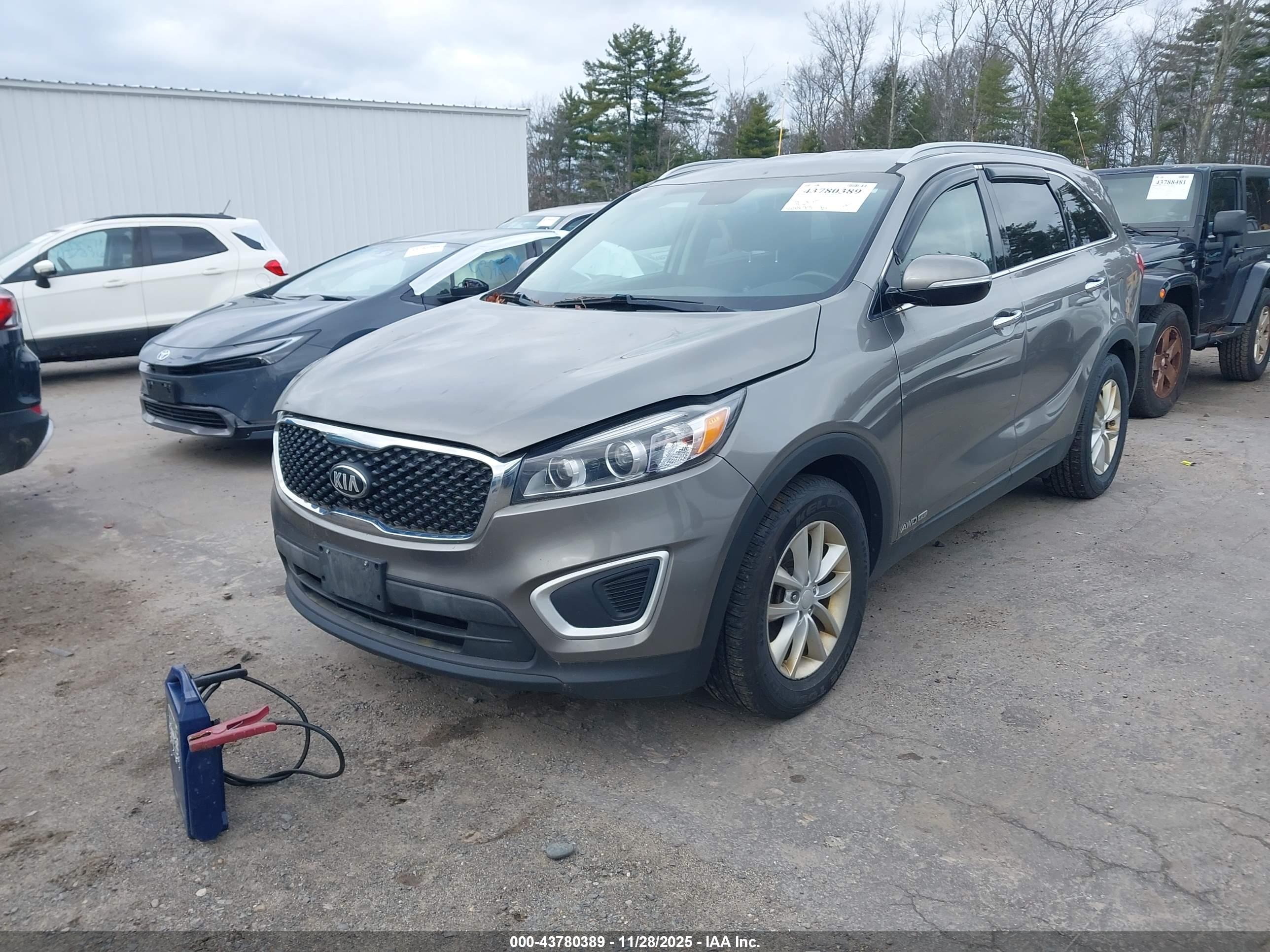 KIA SORENTO image 2