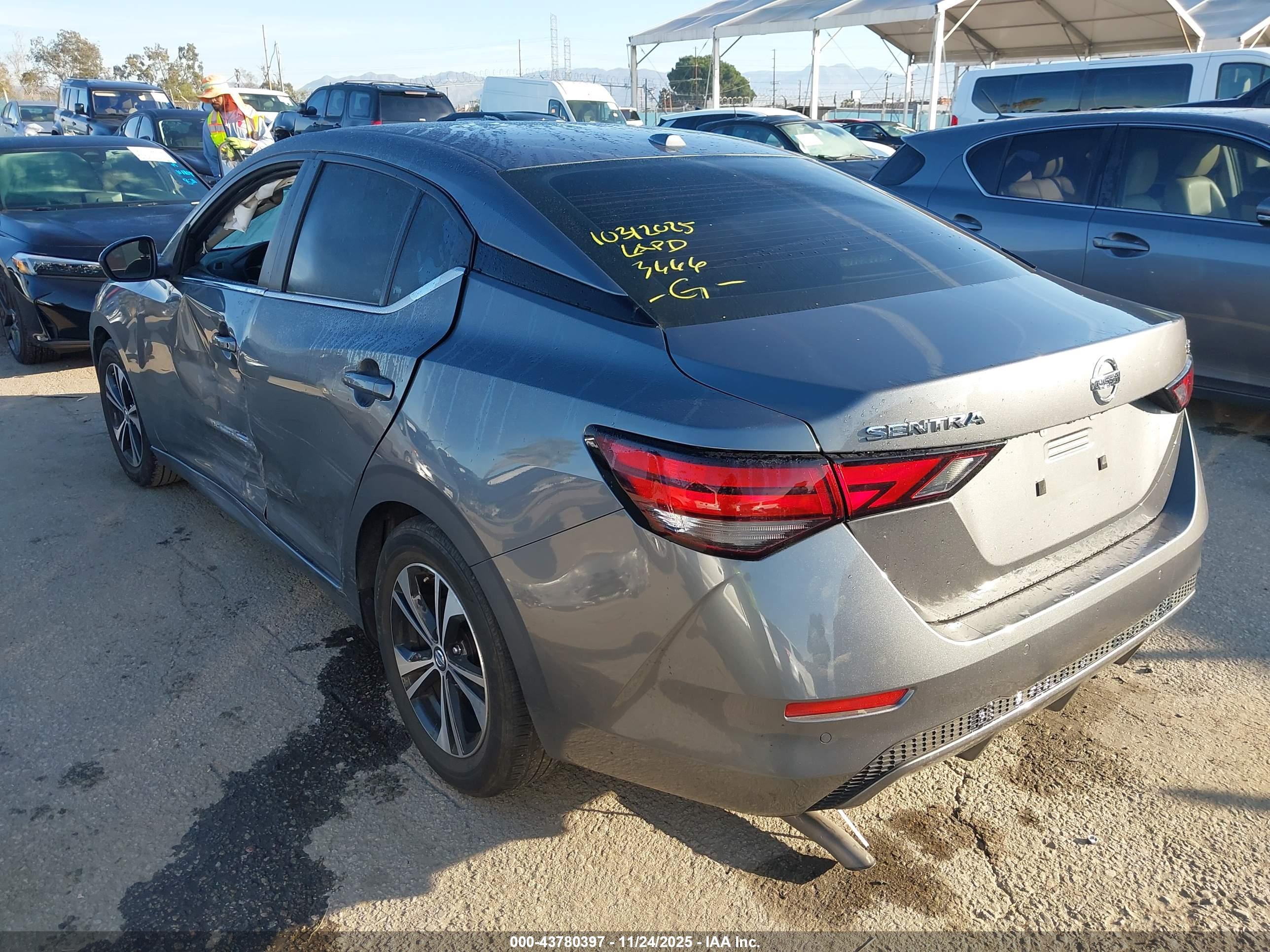 NISSAN SENTRA image 3