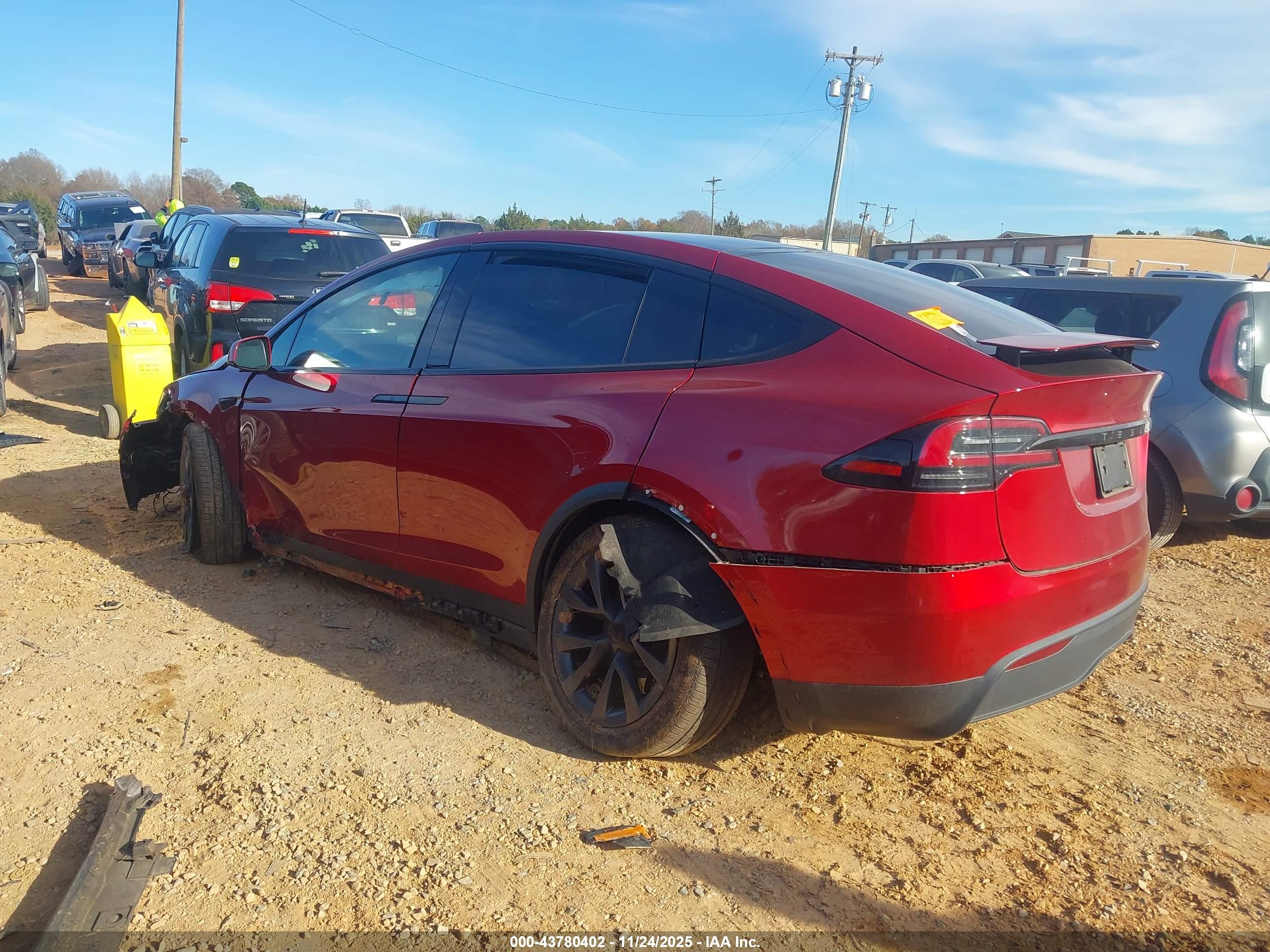 TESLA MODEL image 3