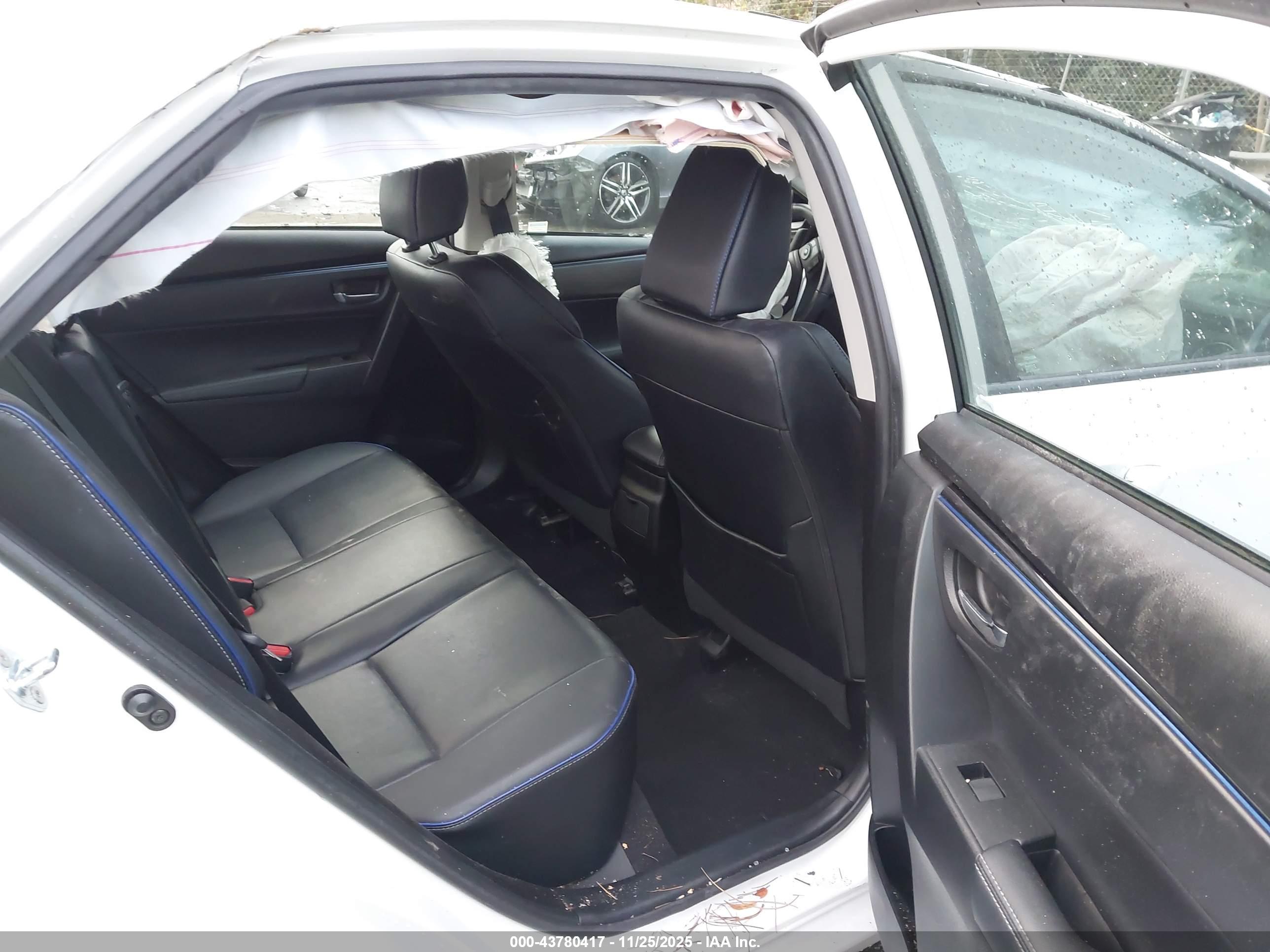 TOYOTA COROLLA image 8