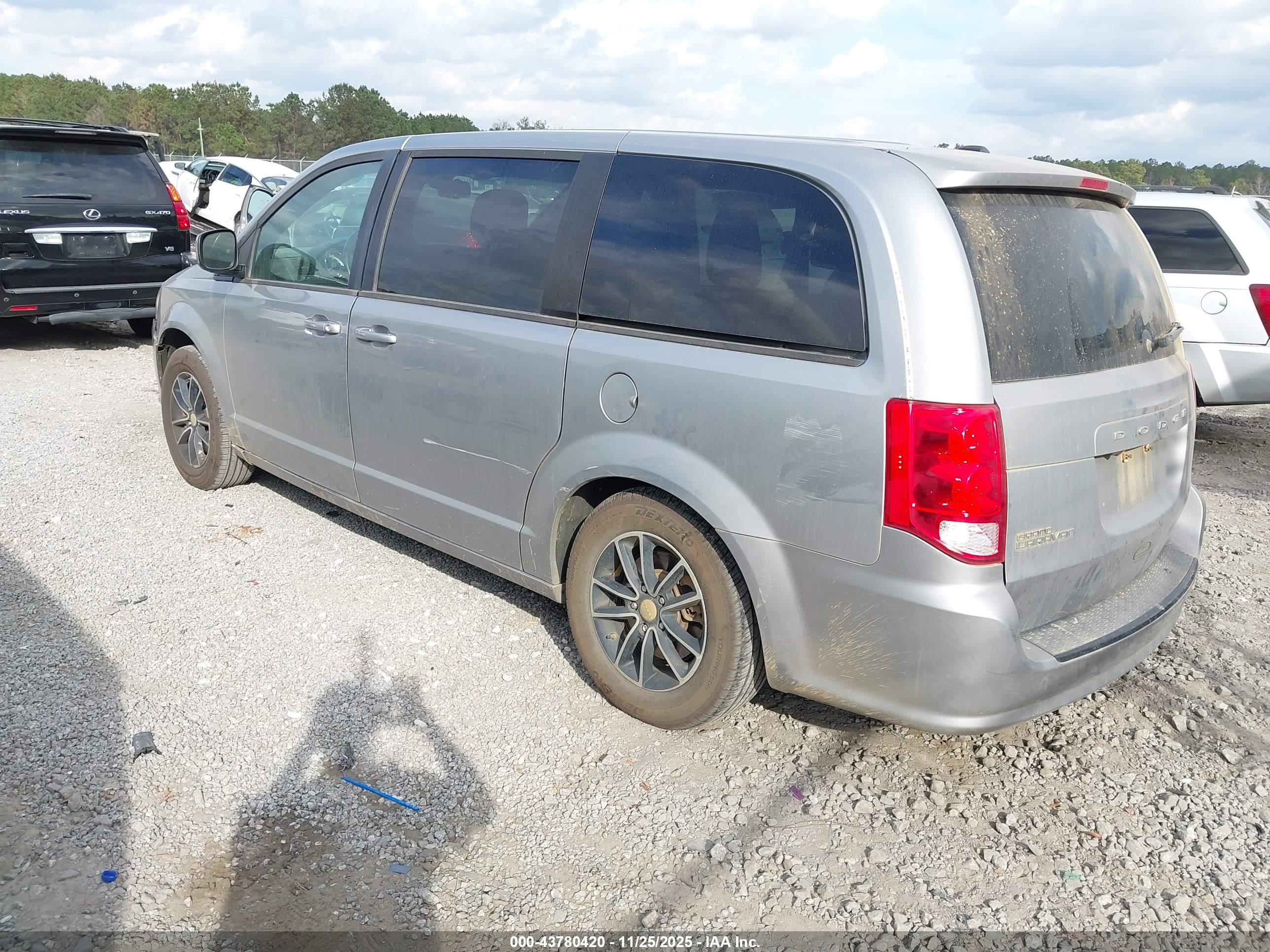 DODGE GRAND image 3