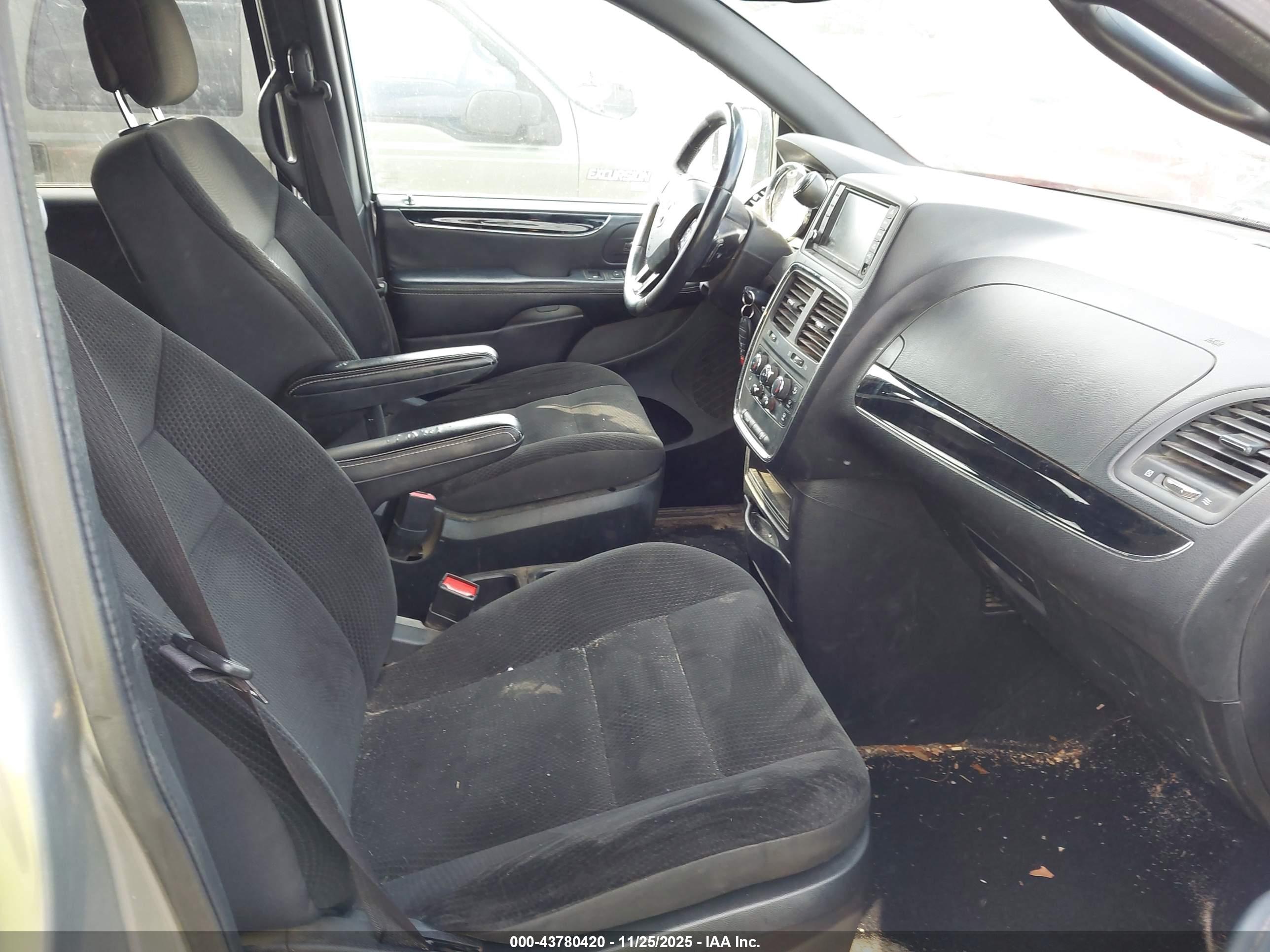 DODGE GRAND image 5