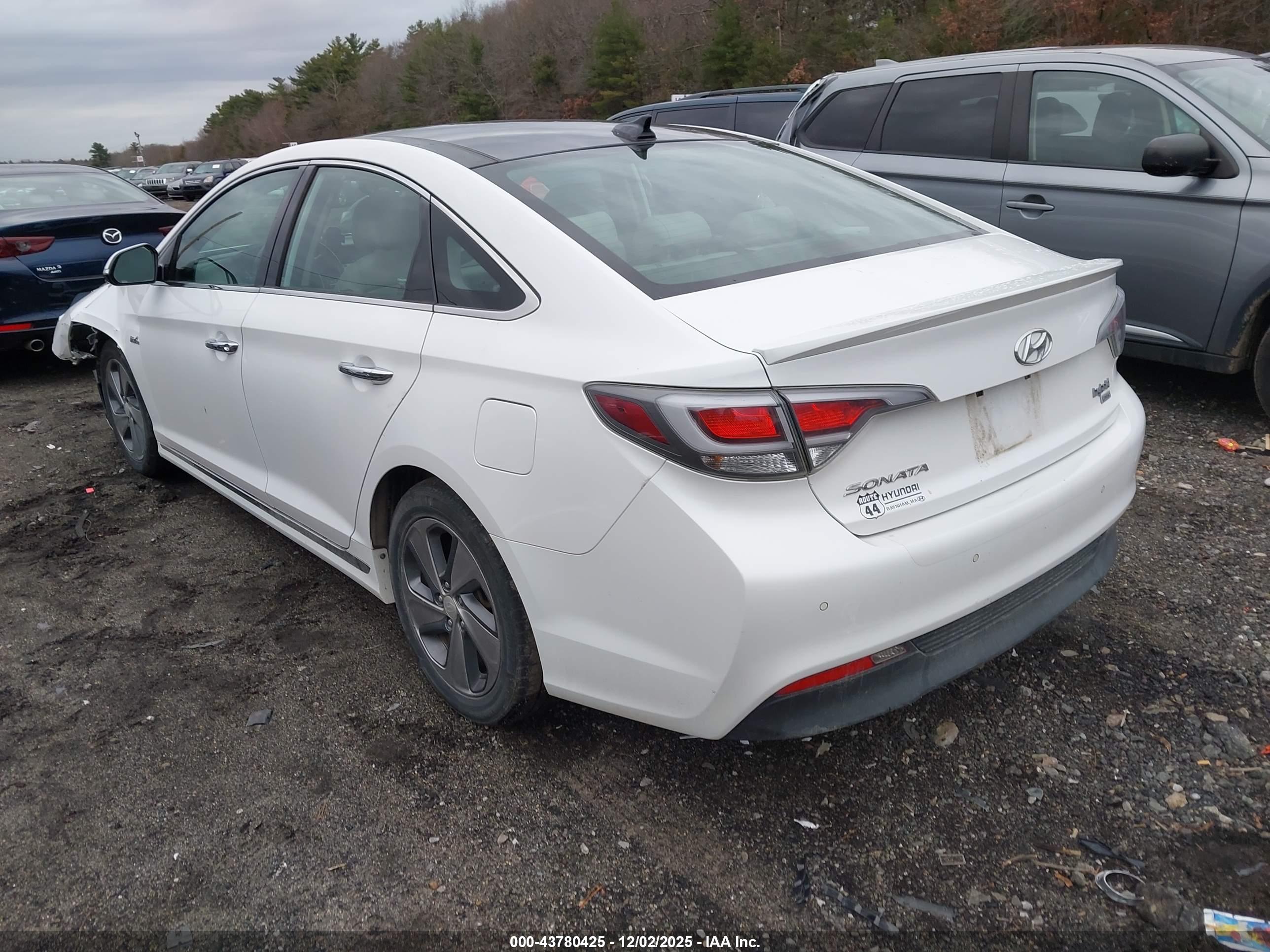 HYUNDAI SONATA image 3