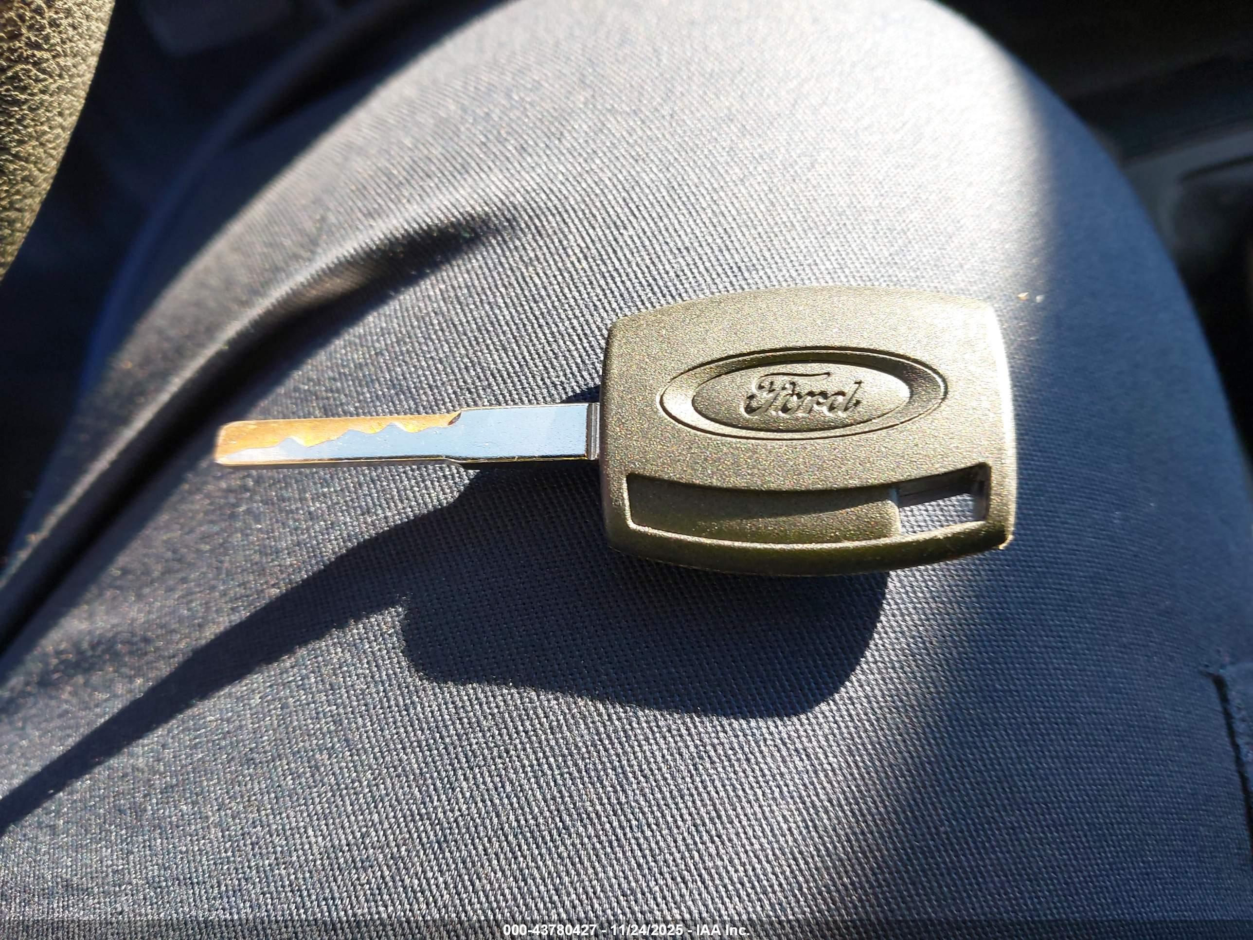 FORD FOCUS image 11