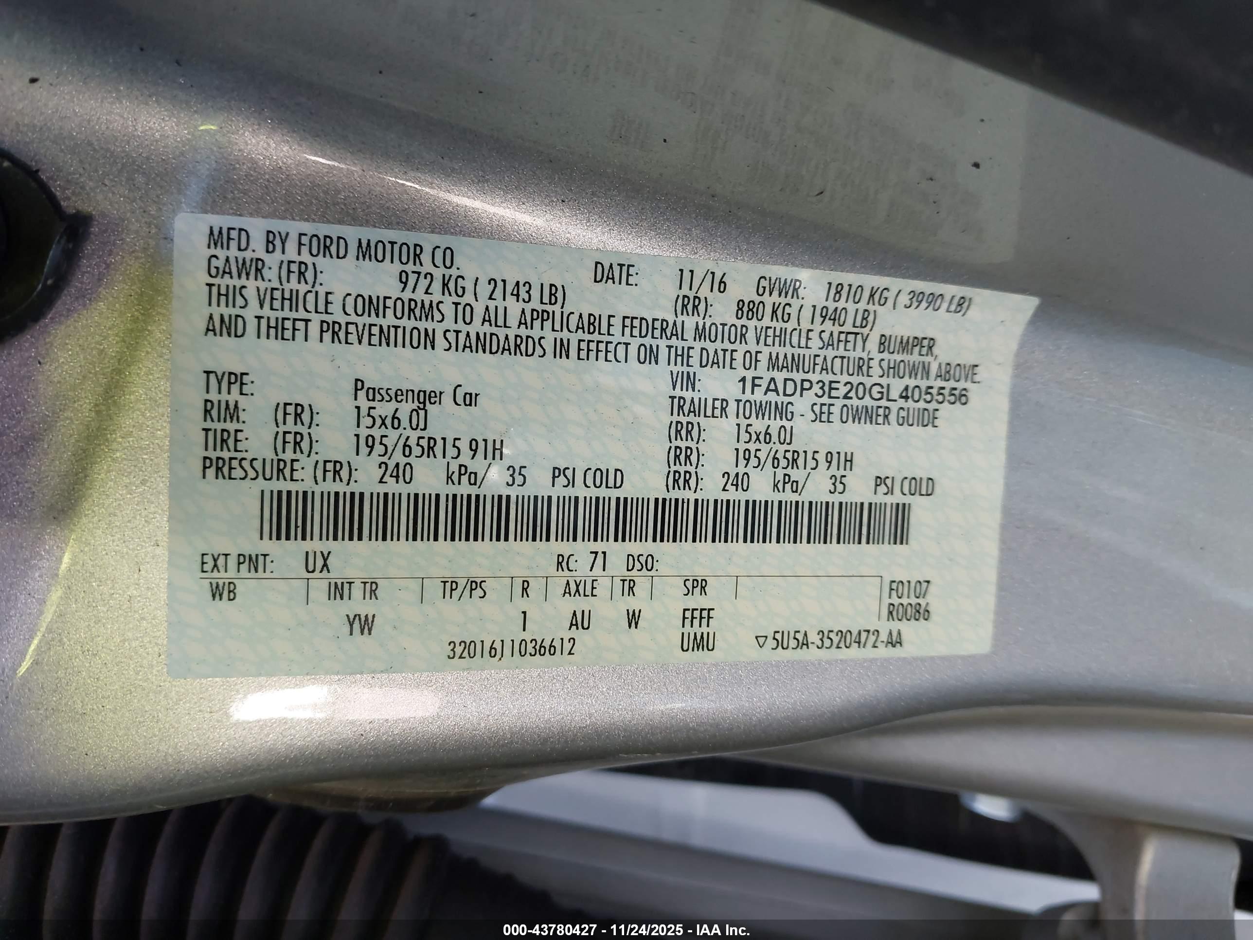 FORD FOCUS image 9