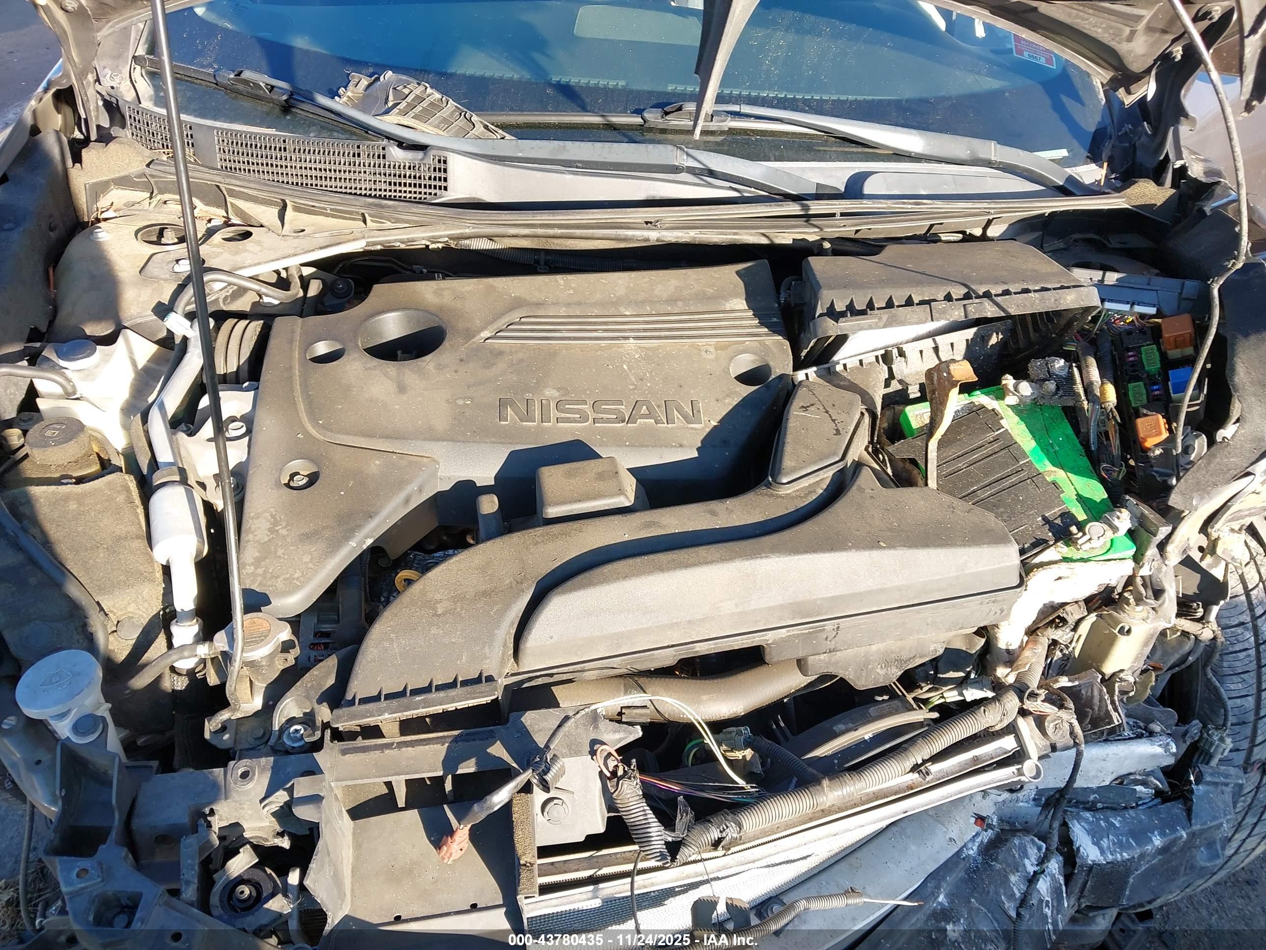 NISSAN ALTIMA image 10