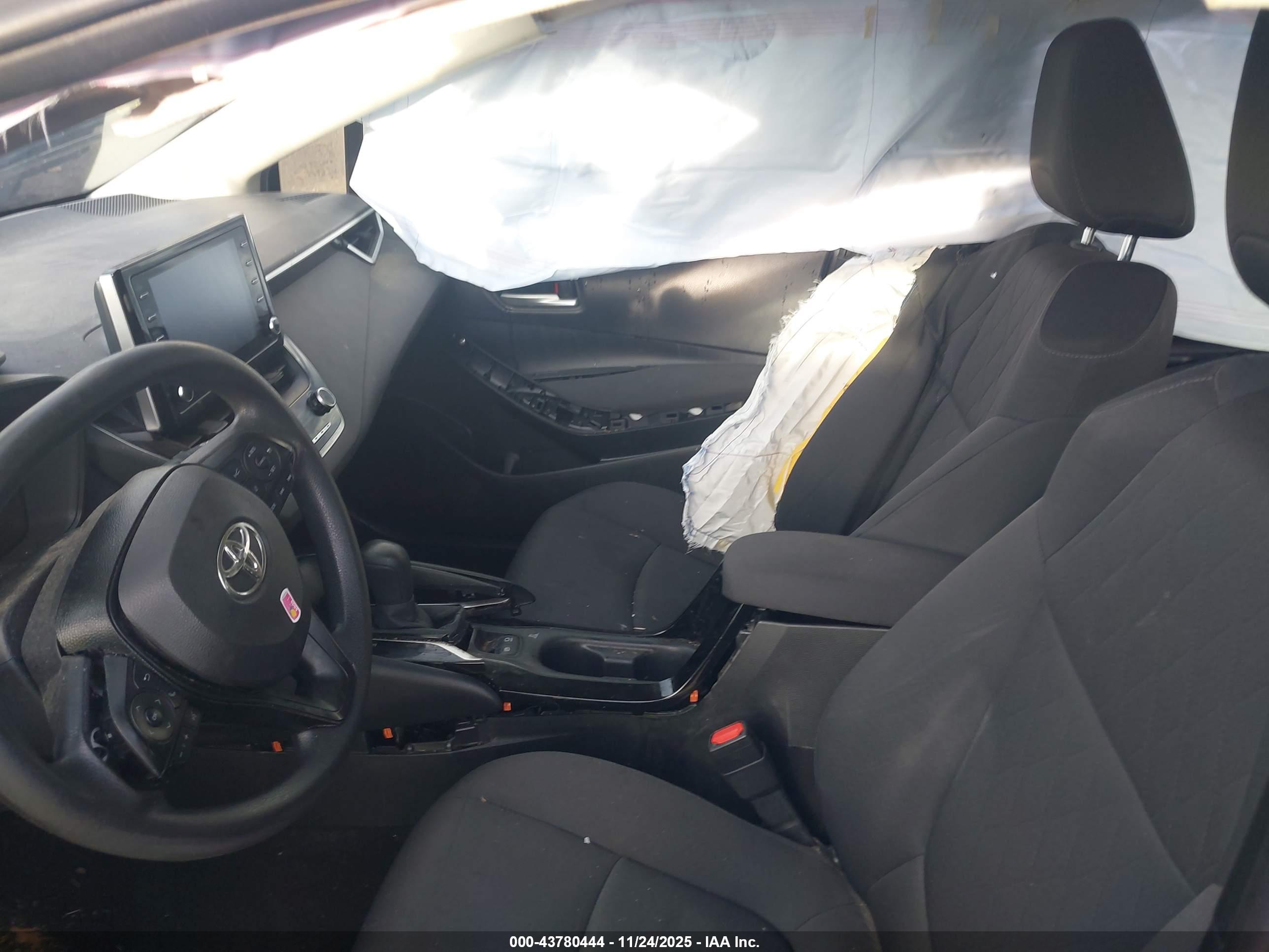 TOYOTA COROLLA image 5