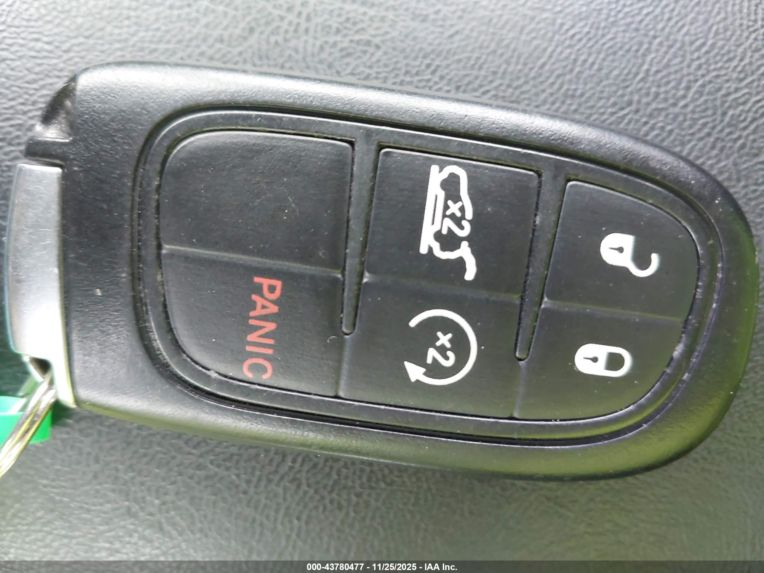 JEEP CHEROKEE image 11