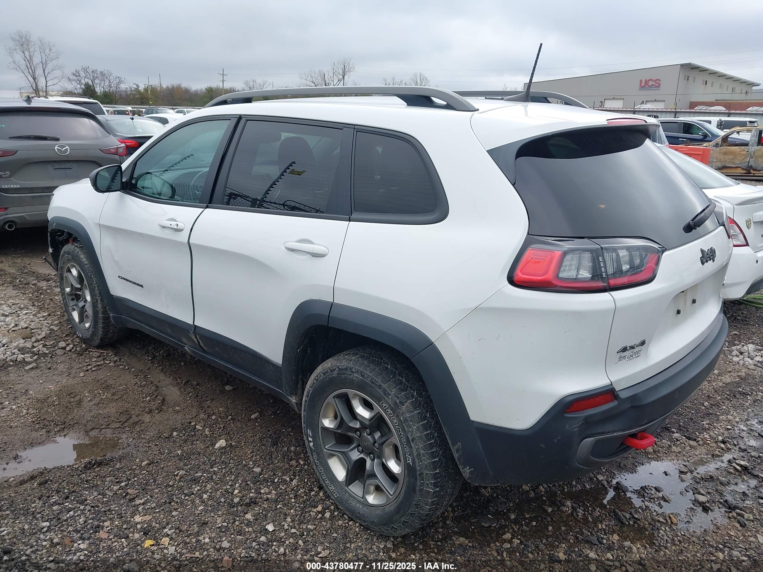 JEEP CHEROKEE image 3