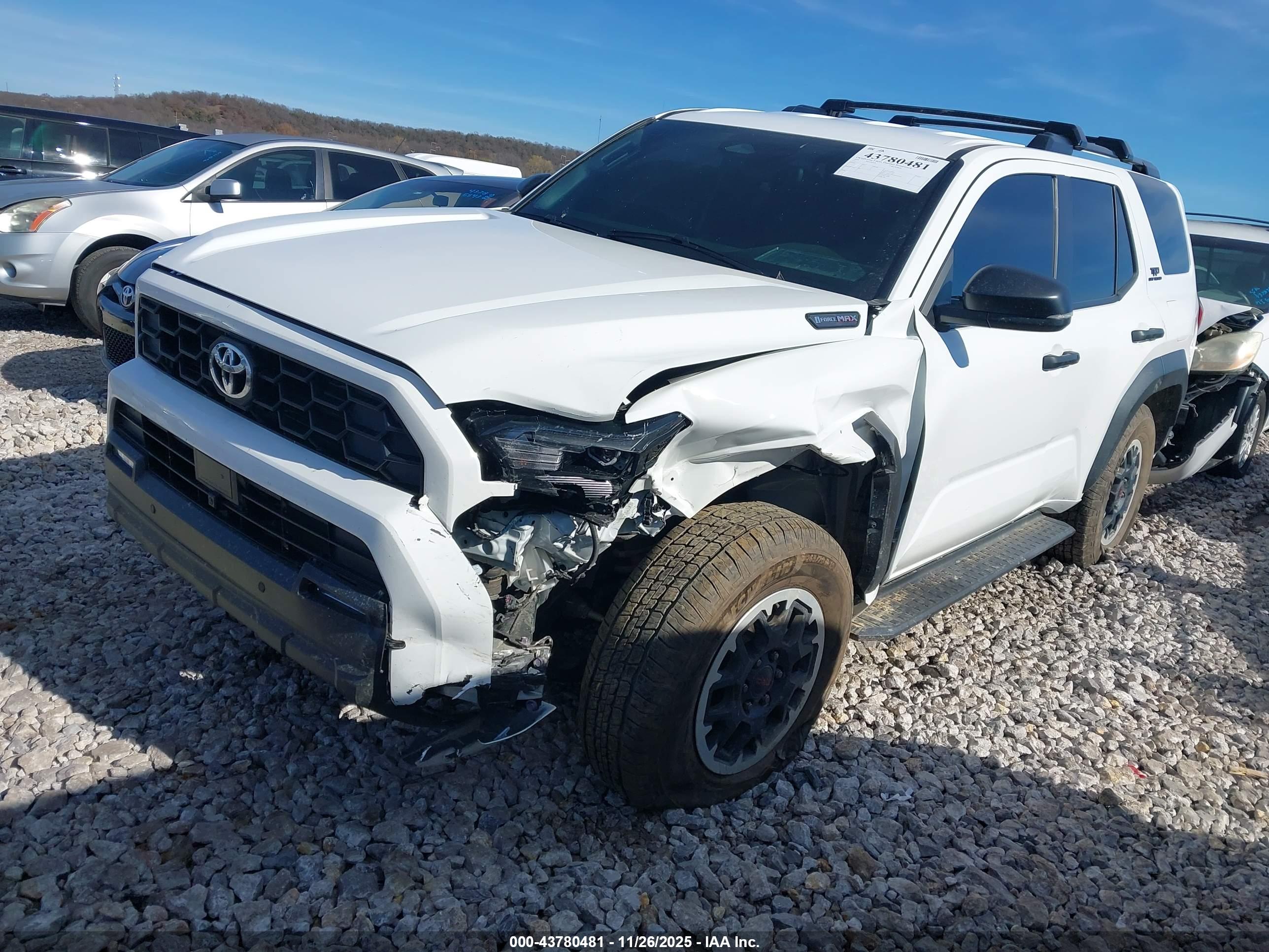TOYOTA 4RUNNER image 2