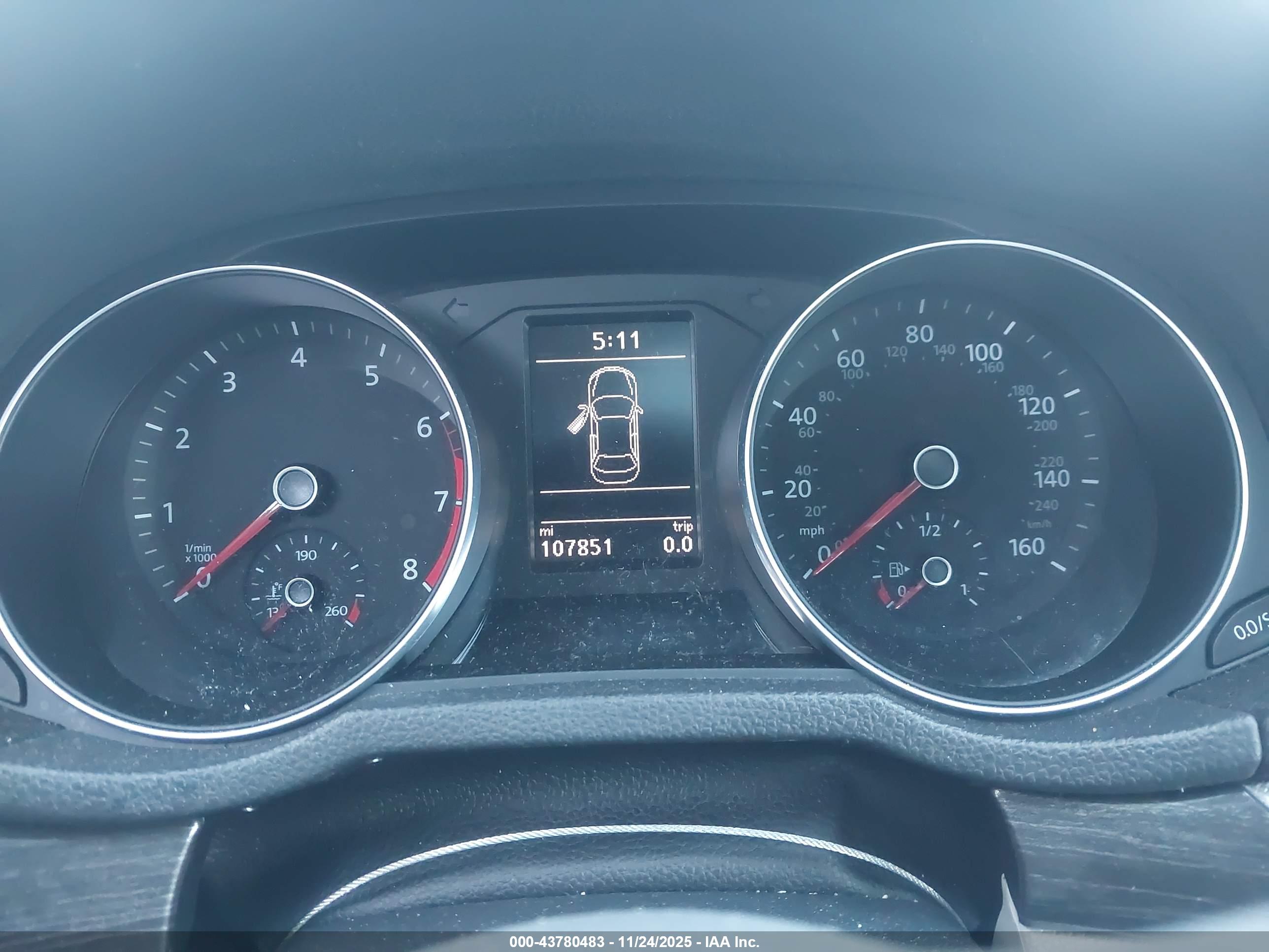 VOLKSWAGEN PASSAT image 7