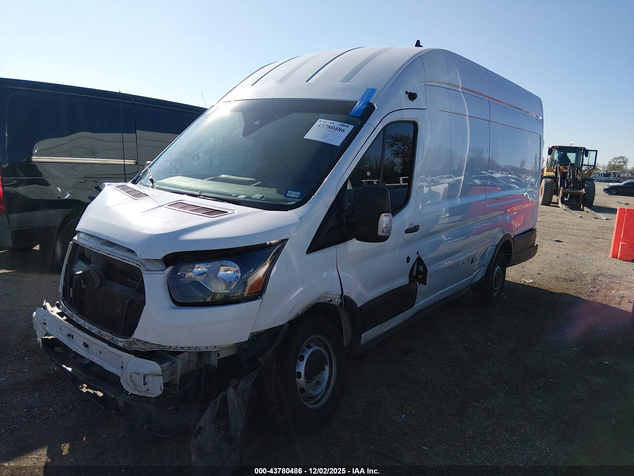 FORD TRANSIT-250 image 2