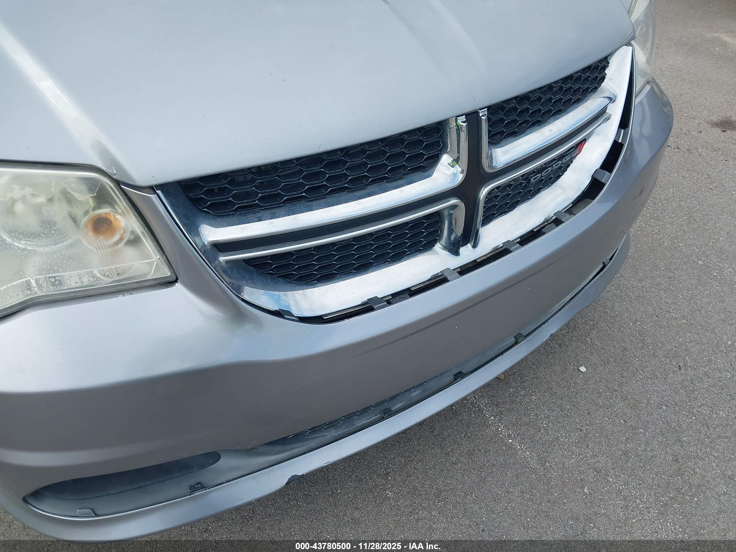 DODGE GRAND image 6