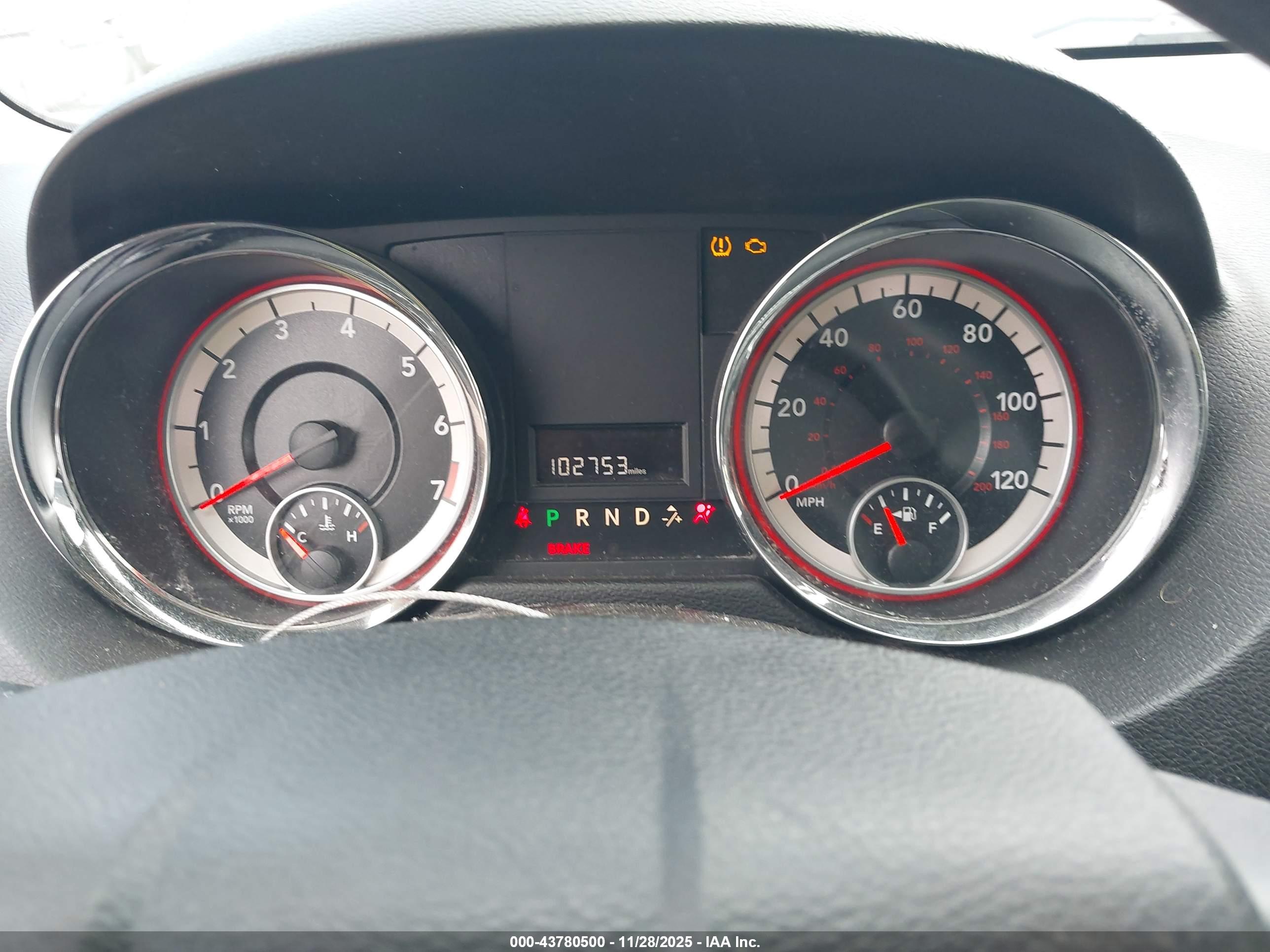 DODGE GRAND image 7