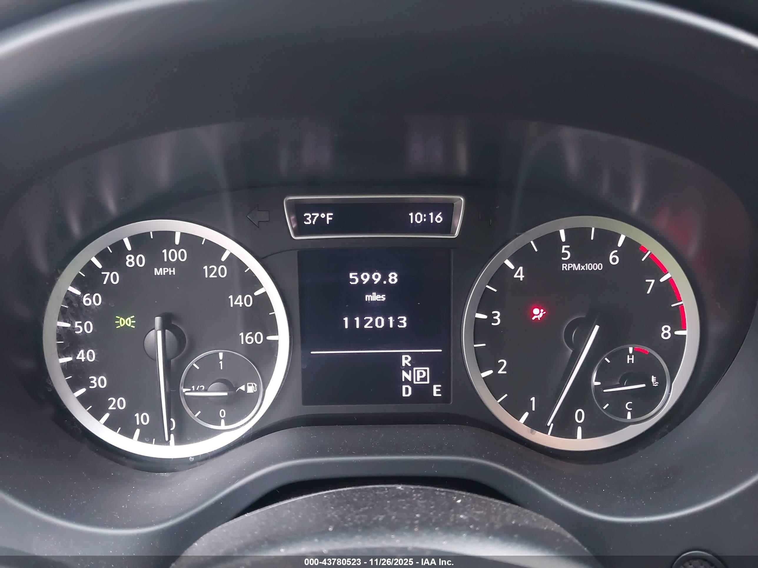 INFINITI QX30 image 7