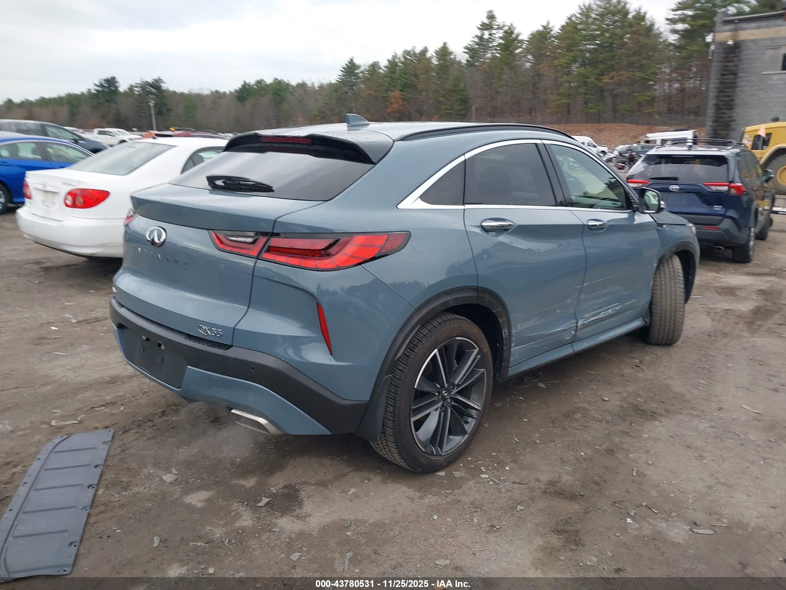 INFINITI QX55 image 4