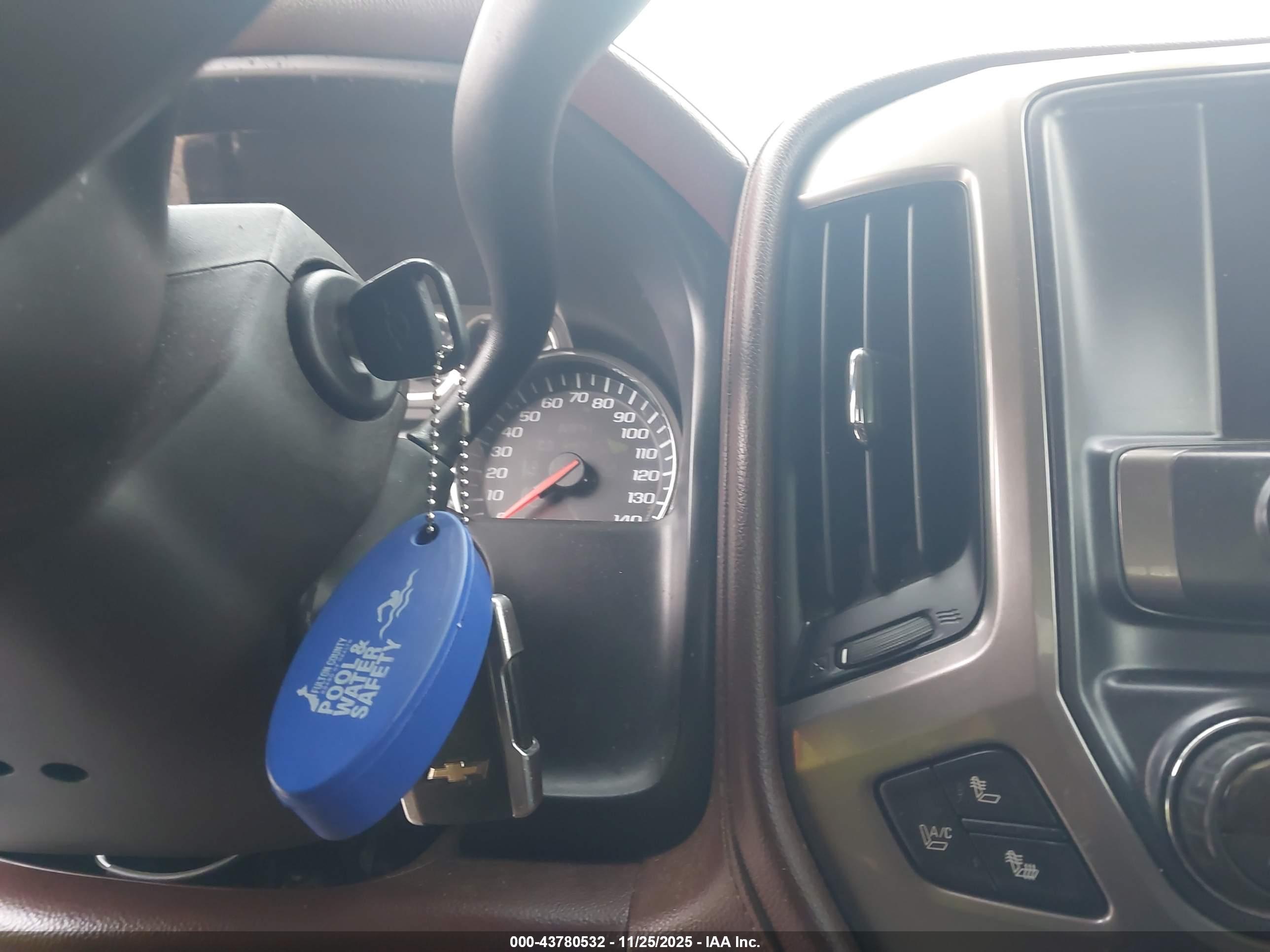 CHEVROLET SILVERADO image 11