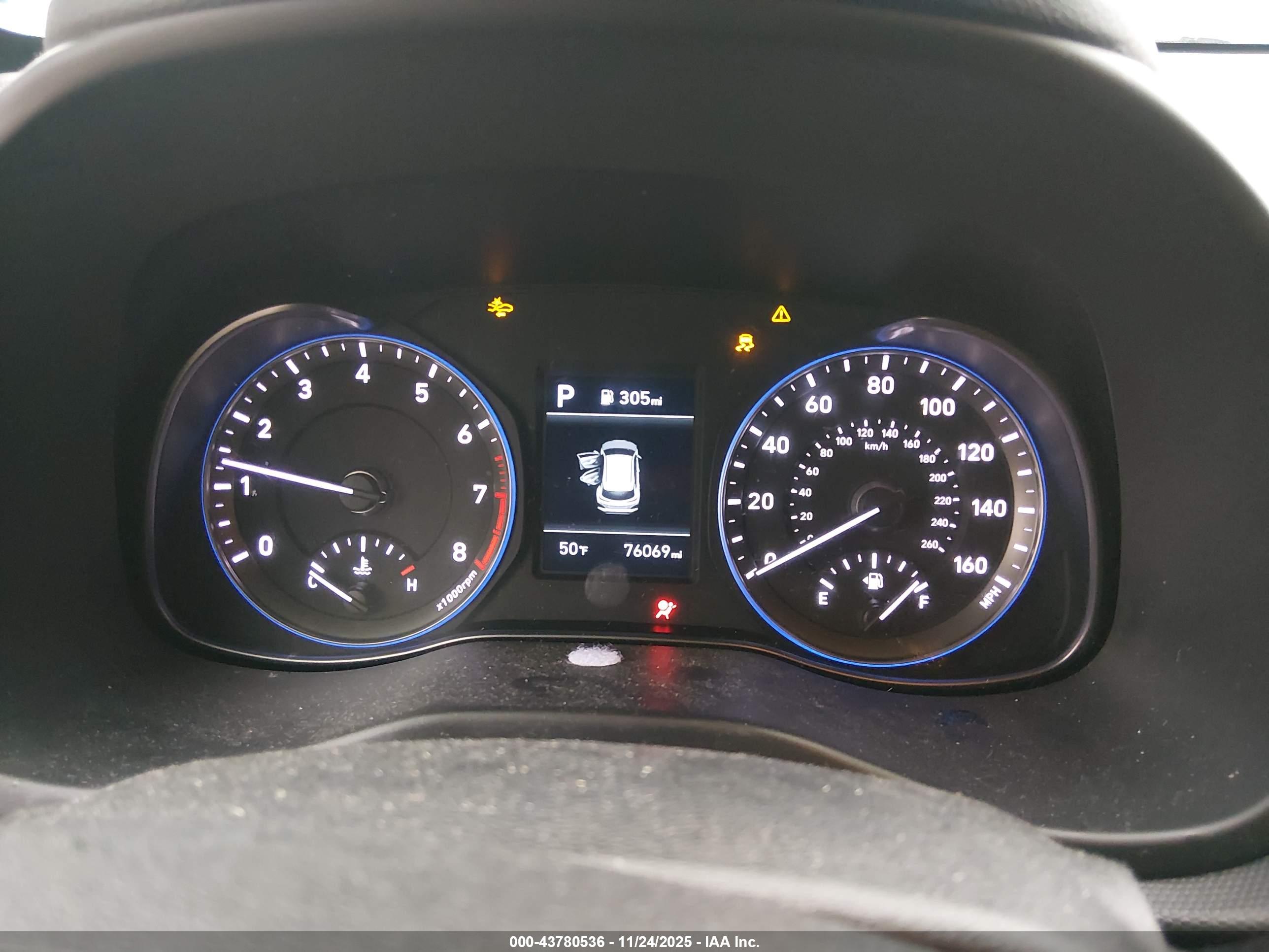 HYUNDAI KONA image 7